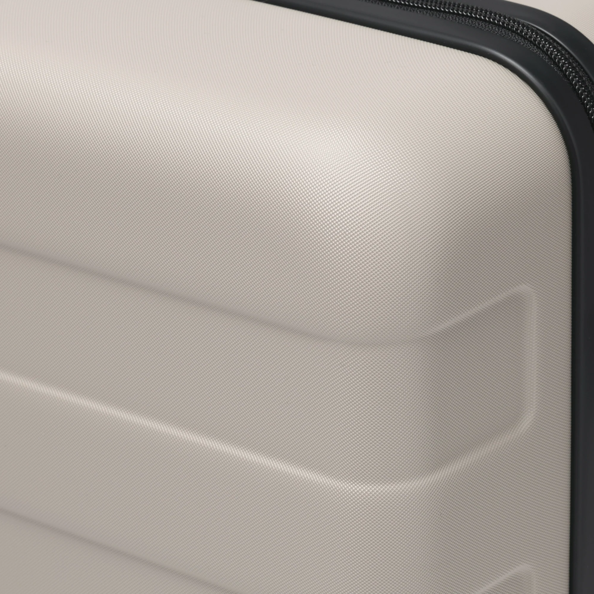Hard Shell Suitcase 36L | Carry-On - Image 79
