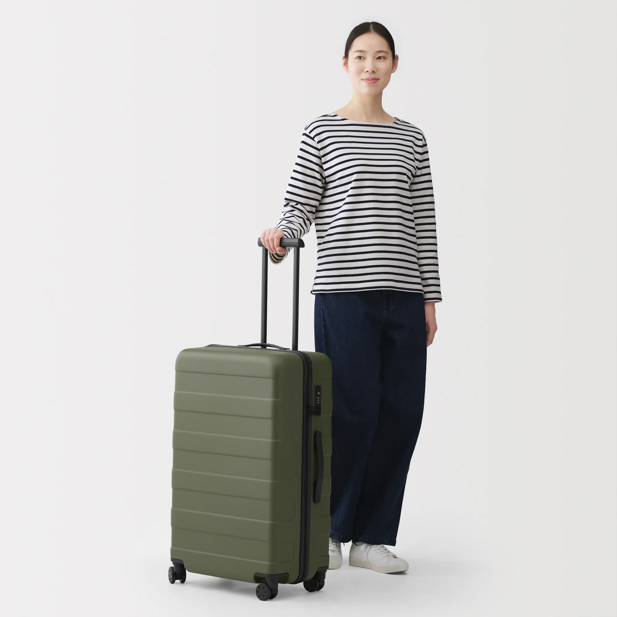 Hard Shell Suitcase 75L | Check-In - Image 42