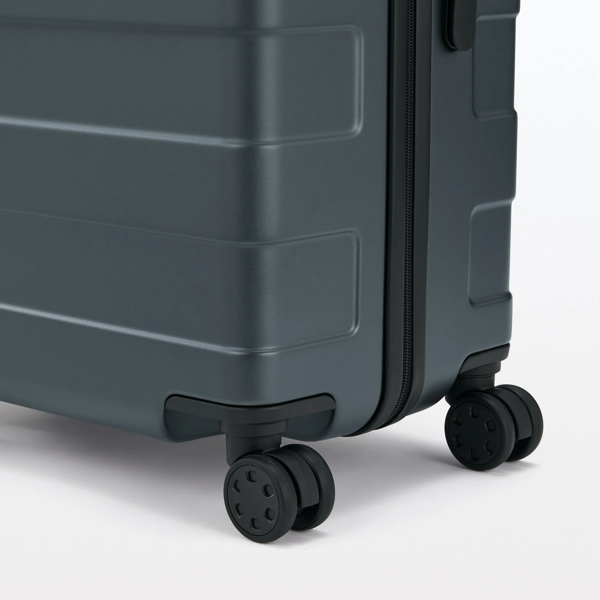 Adjustable Handle Hard Shell Suitcase 75L | Check-In - Image 29