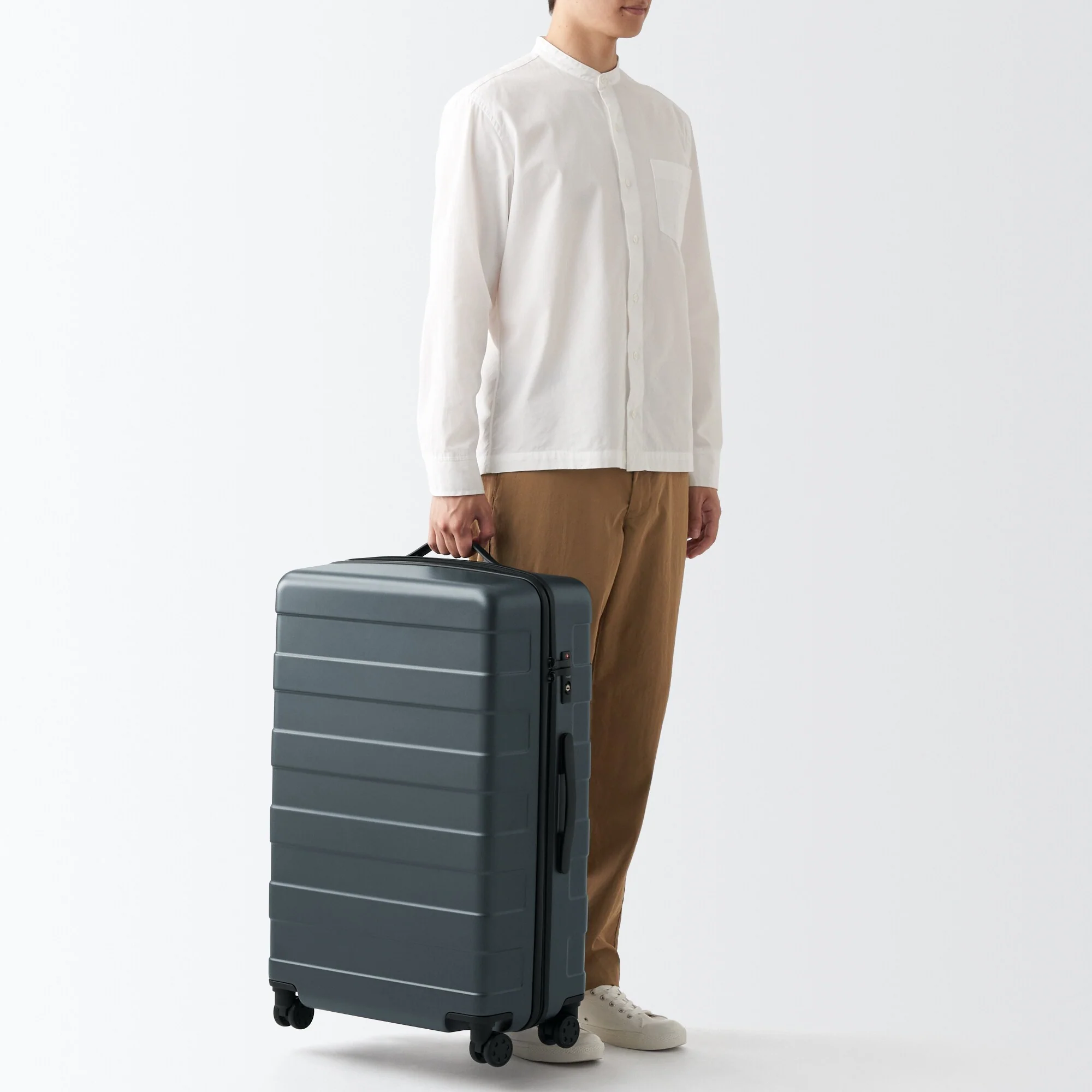 Adjustable Handle Hard Shell Suitcase 75L | Check-In - Image 39