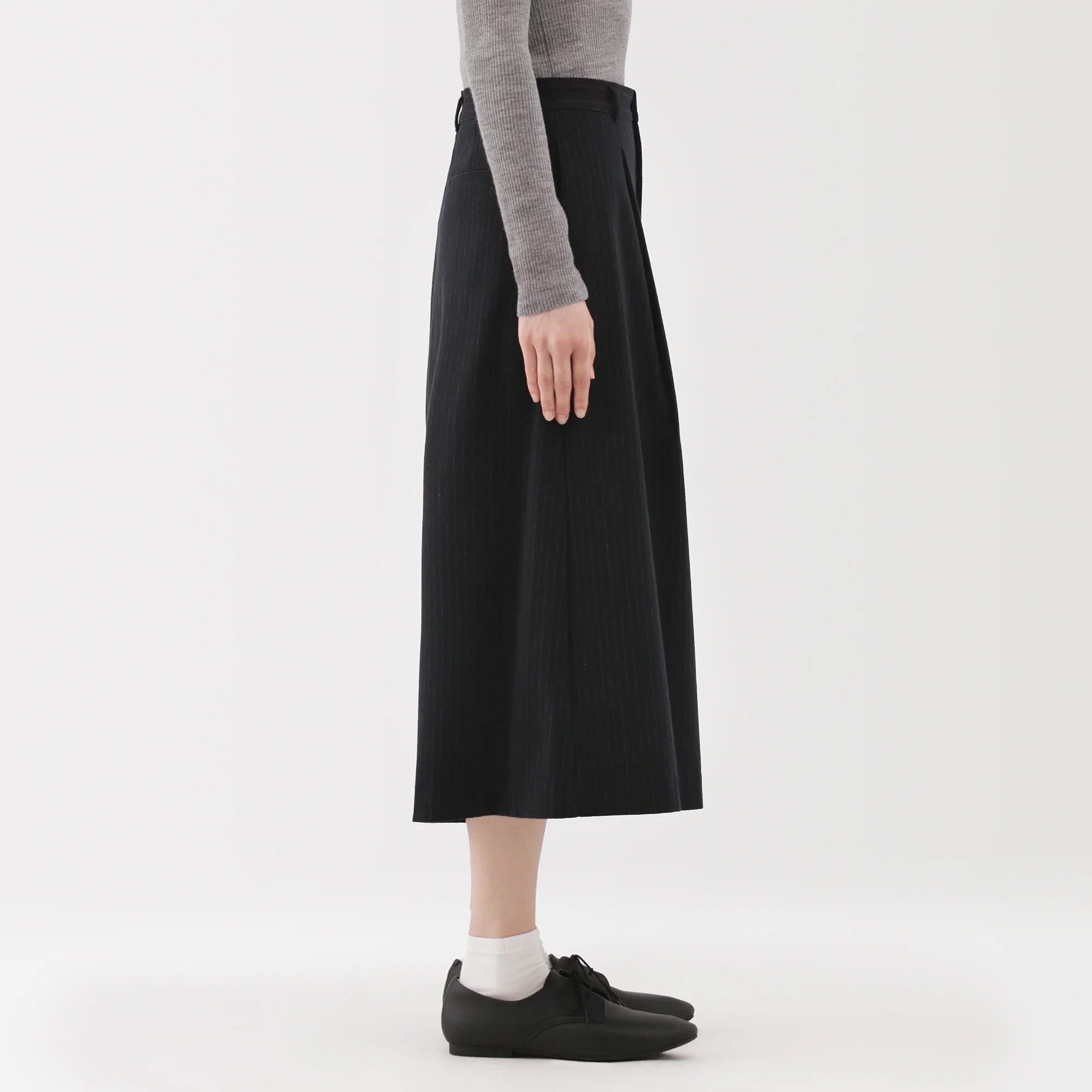 Brushed Cropped Pants - Image 15