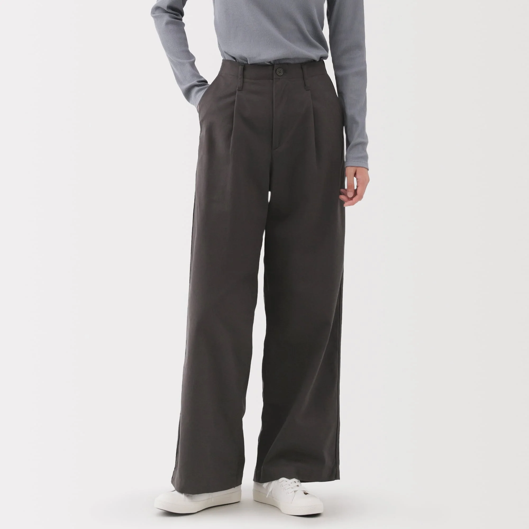 Chino Pleated Wide Pants - Image 12