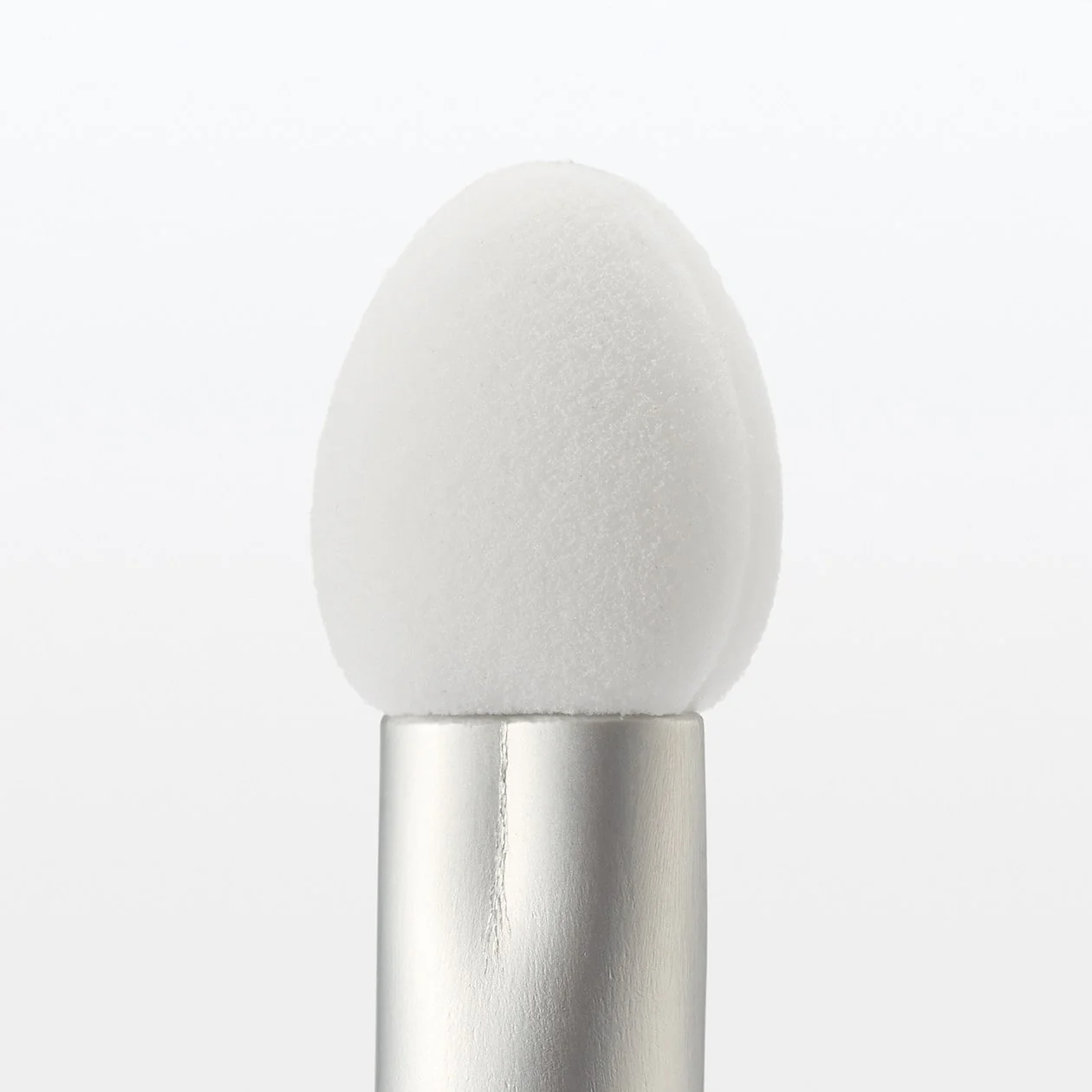Eye Shadow Sponge - Image 4
