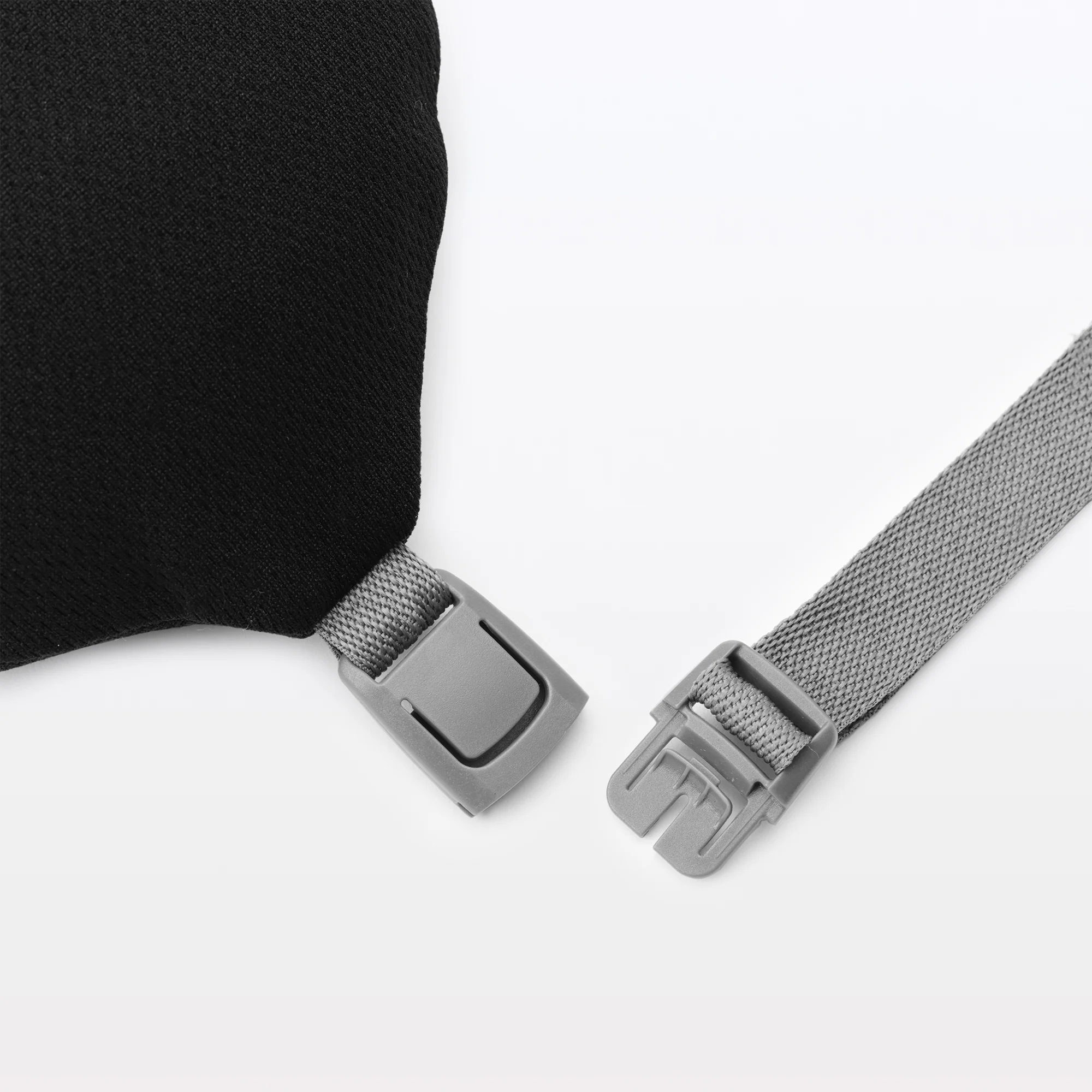Fitting Neck Cushion Curved - Black - Image 4