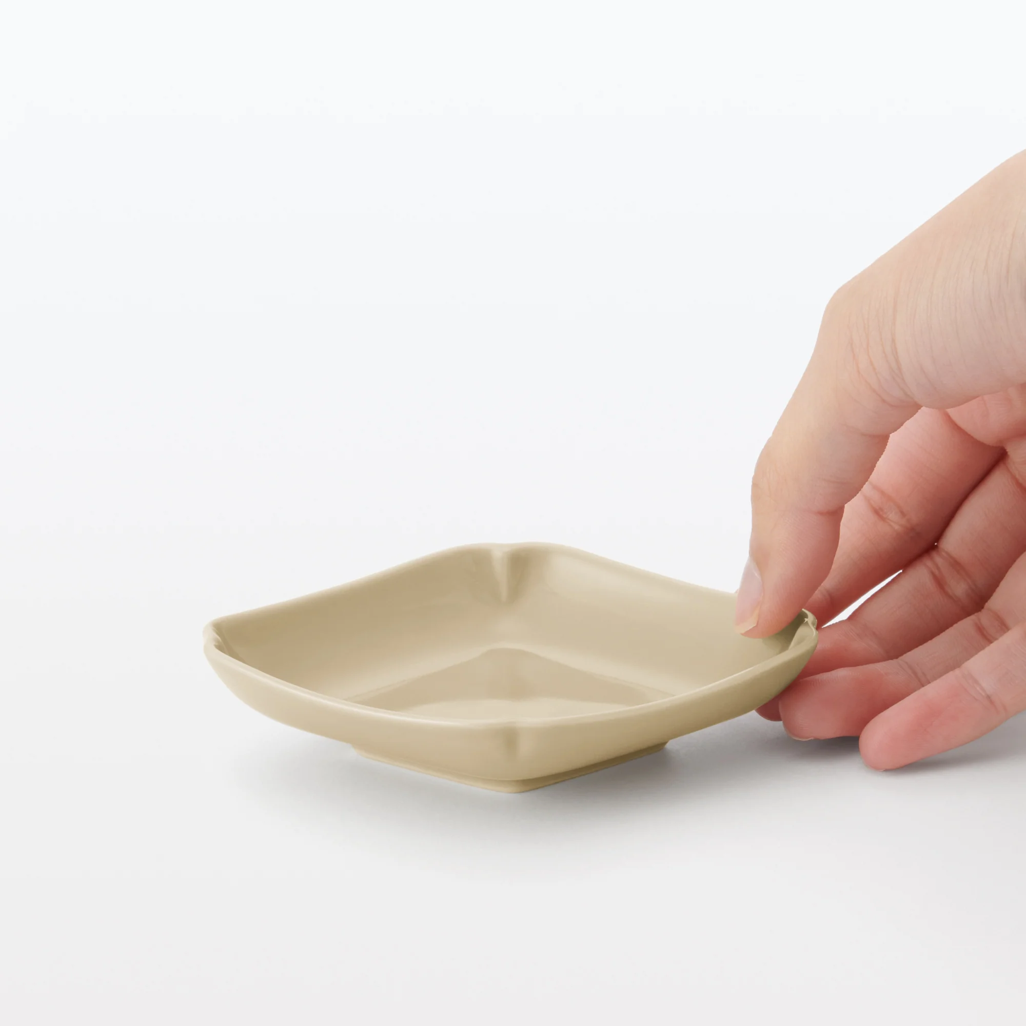 Hasami Ware Lucky Small Plate - Diamond - Steamed Chestnut - Image 6