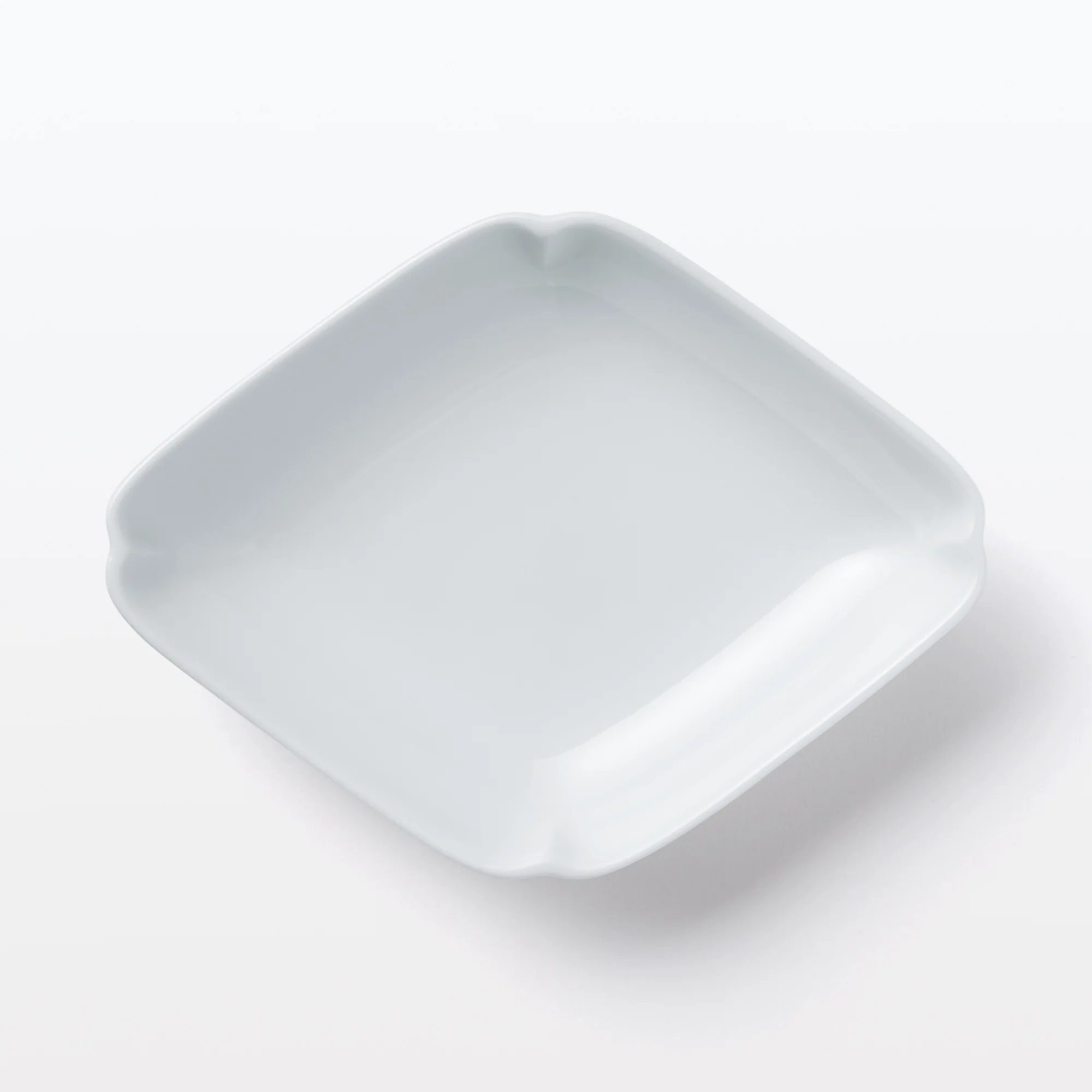 Hasami Ware Lucky Small Plate - Diamond - White - Image 3