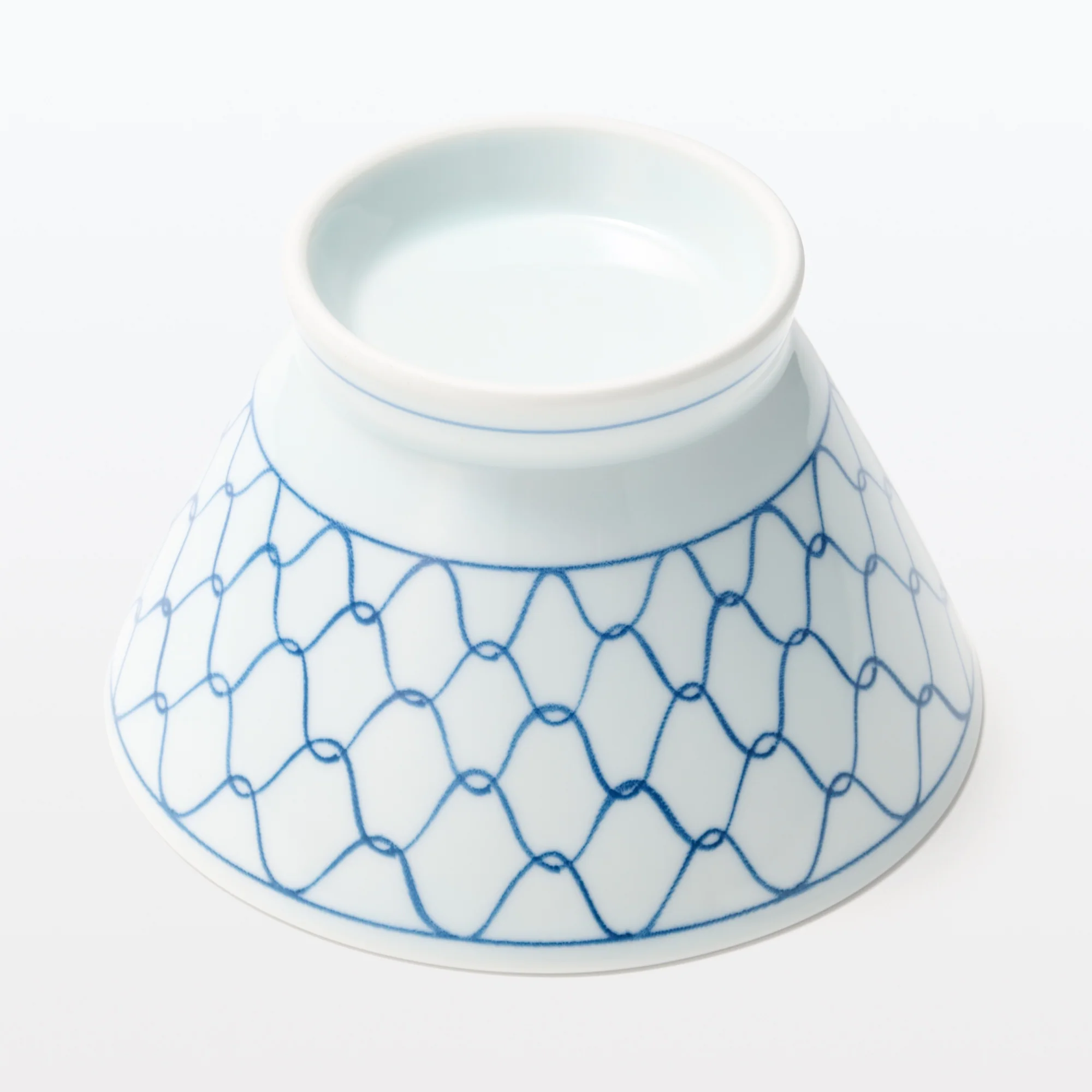 Hasami Ware Rice Bowl - Mesh Pattern - Large - Image 4