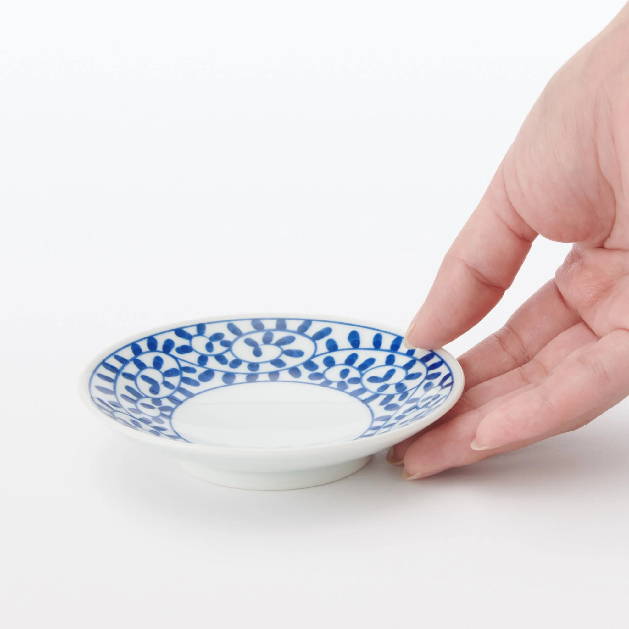 Hasami Ware Small Plate - Arabesque Pattern - Image 6
