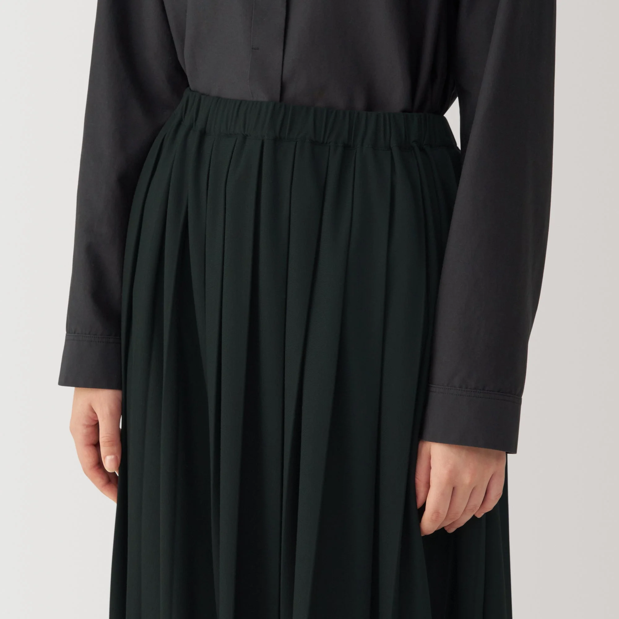 Labo Women's Jersey Pleated Skirt - Image 15