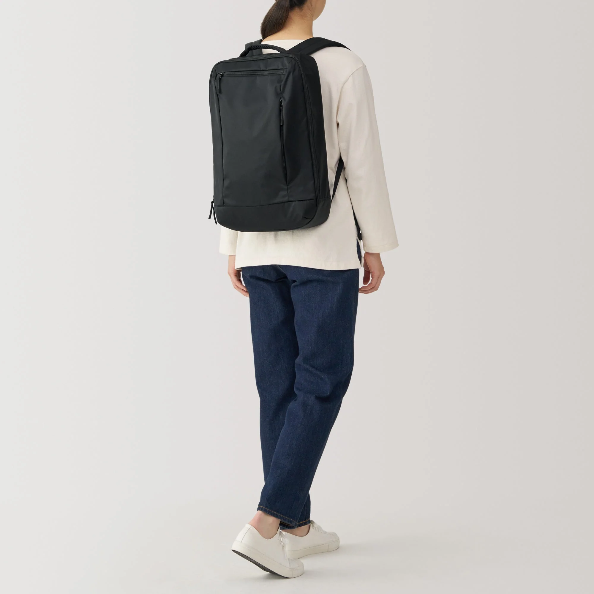 Less Tiring Backpack for Business - Image 3