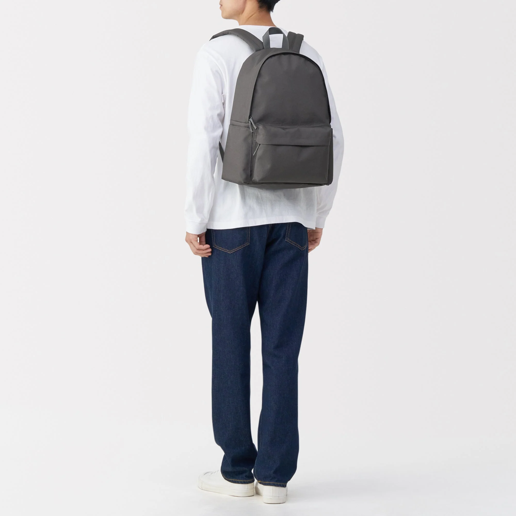 Less Tiring Water Repellent Backpack - Image 18
