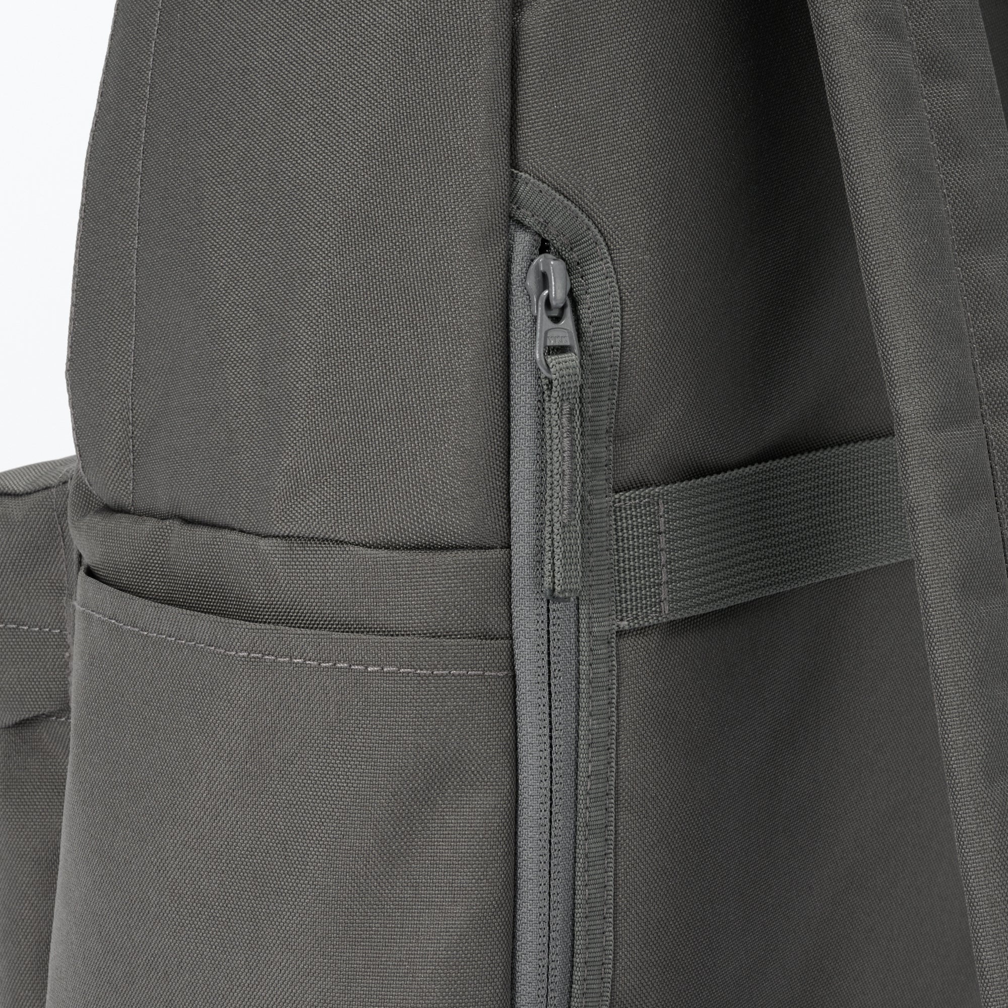 Less Tiring Water Repellent Backpack - Image 24