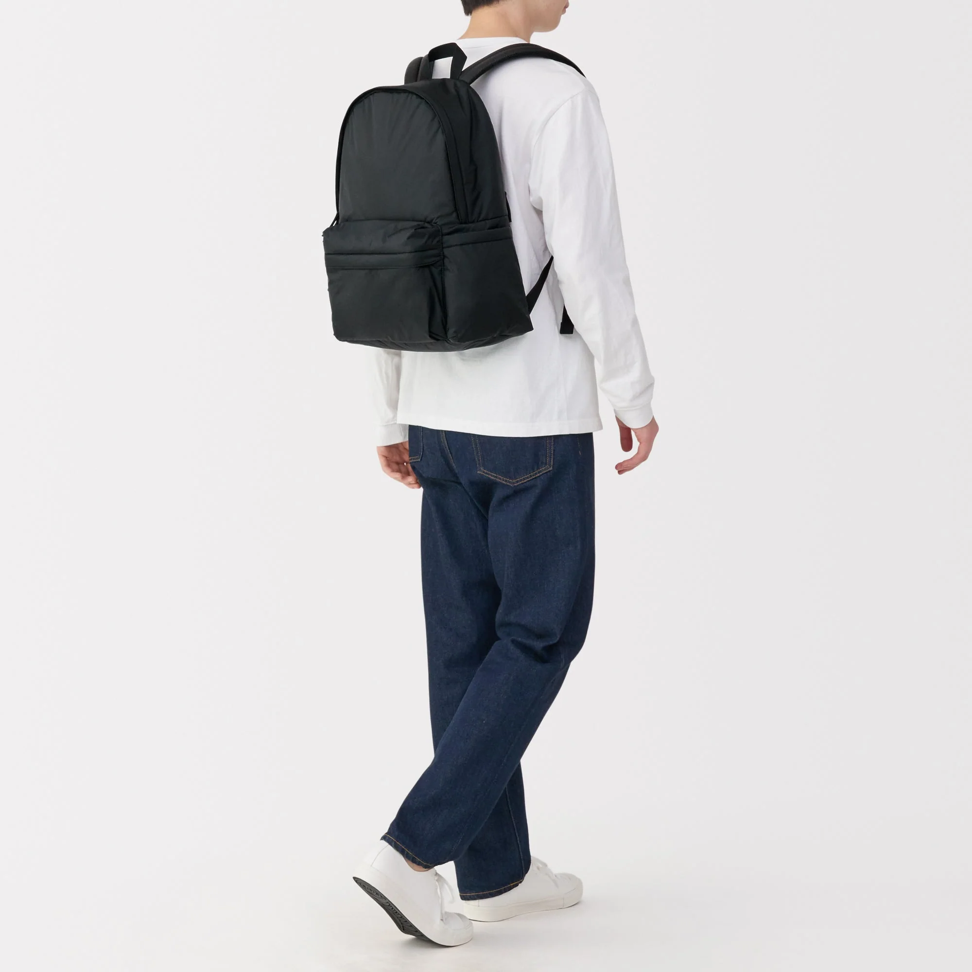 Less Tiring Water Repellent Backpack - Image 18