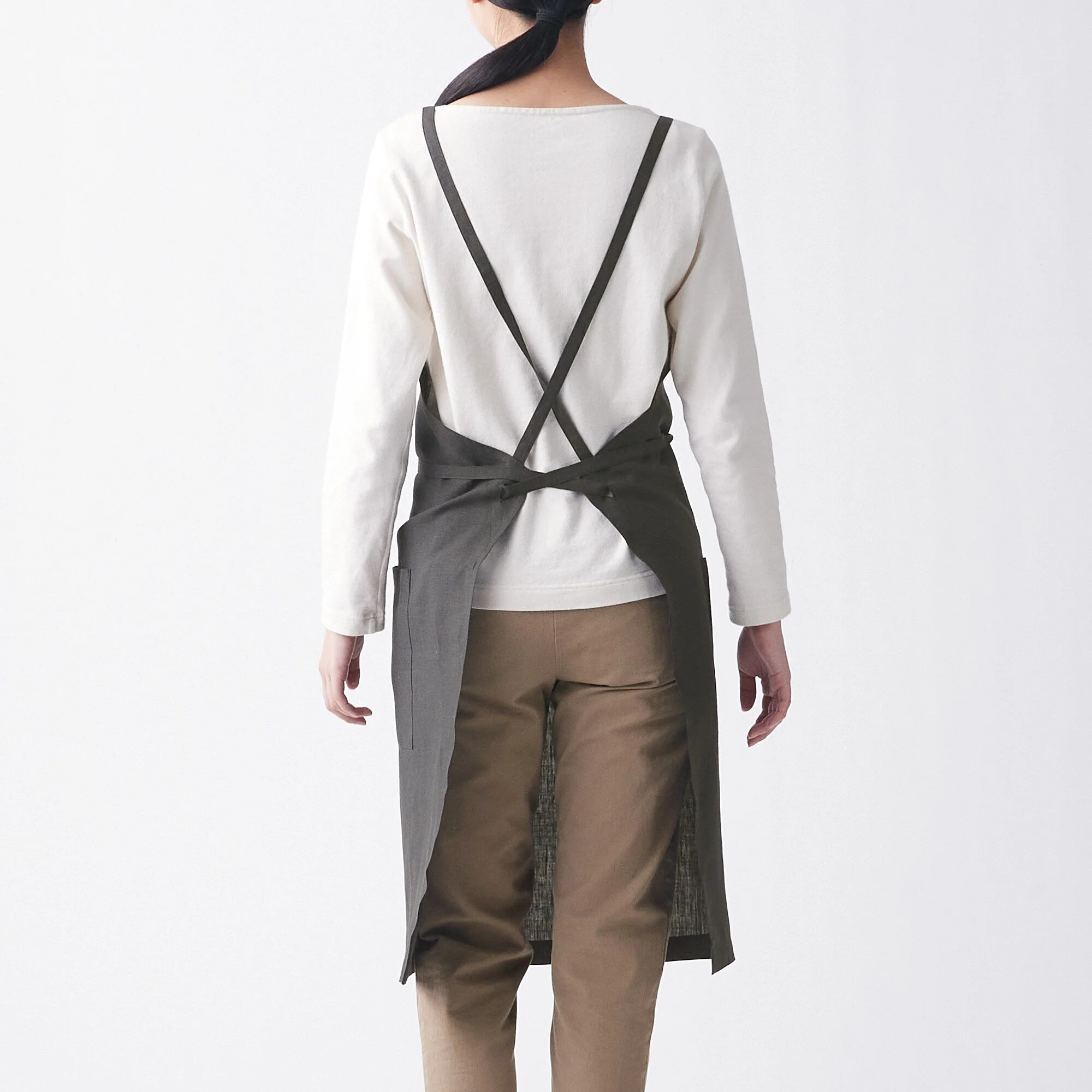 Linen Plain Weave Cross Shoulder Strap Apron - Image 9