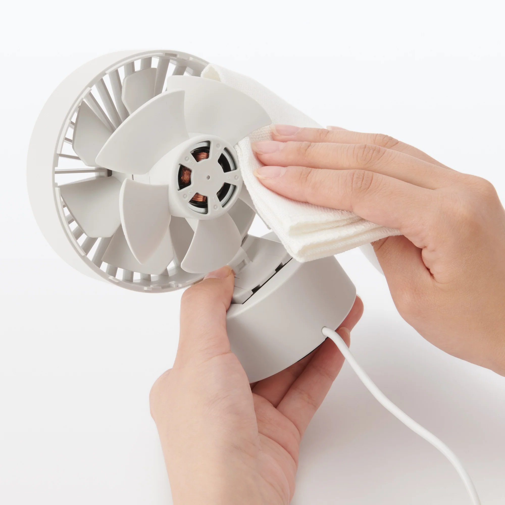 Low Noise USB Desk Fan - Image 6