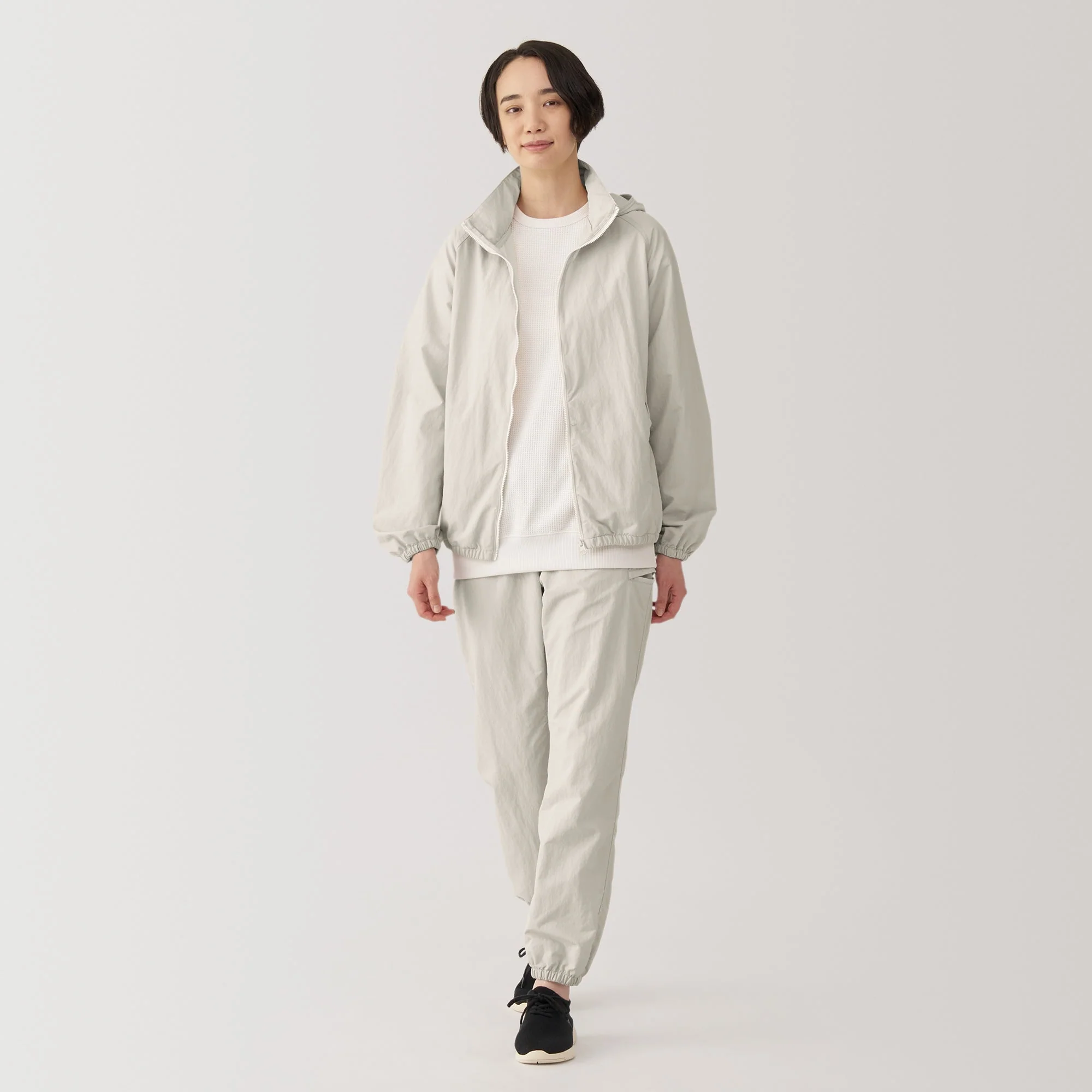 Men's Water Repellent Nylon Windbreaker - Image 8