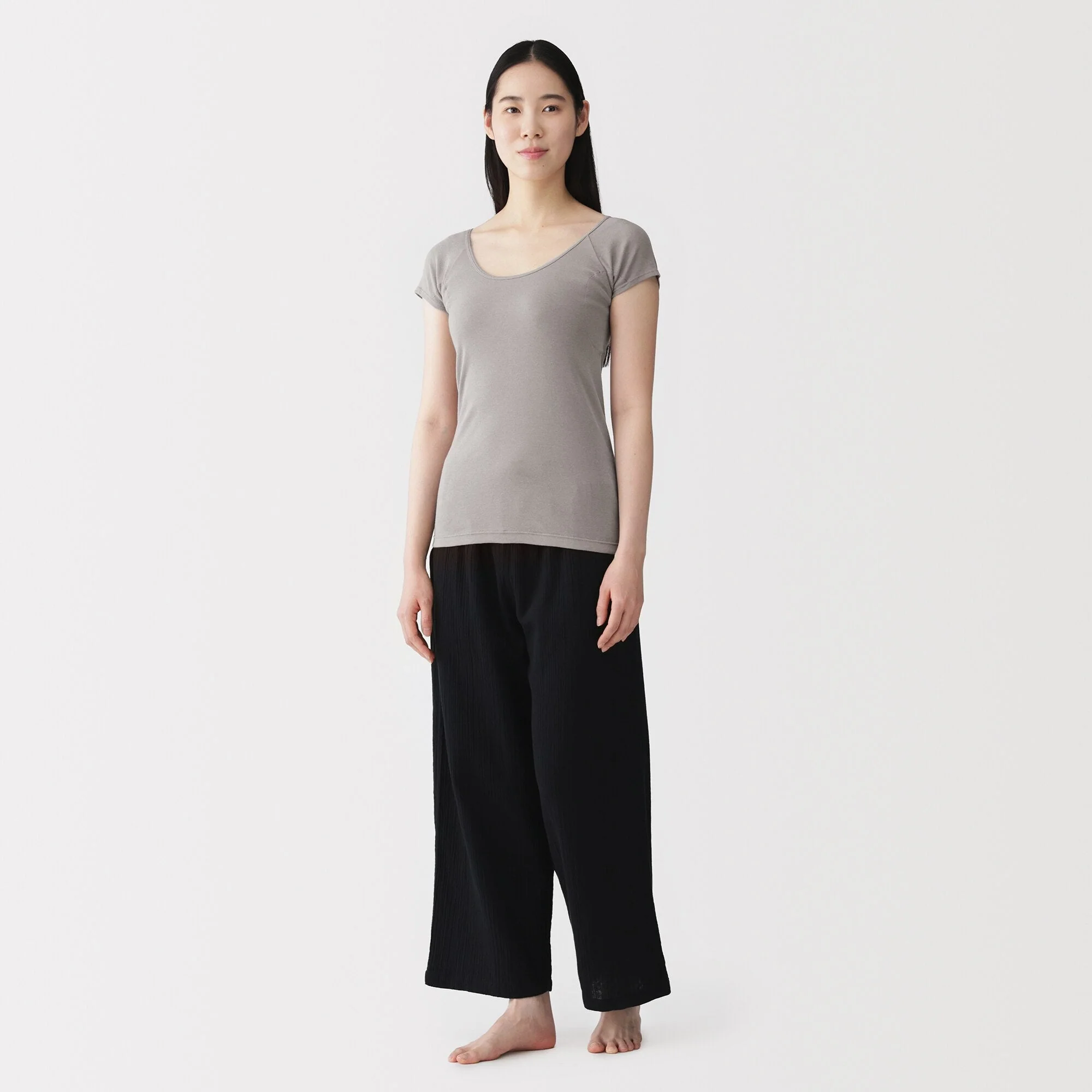 Moisture-Wicking Sweat Pad T-Shirt - Image 20