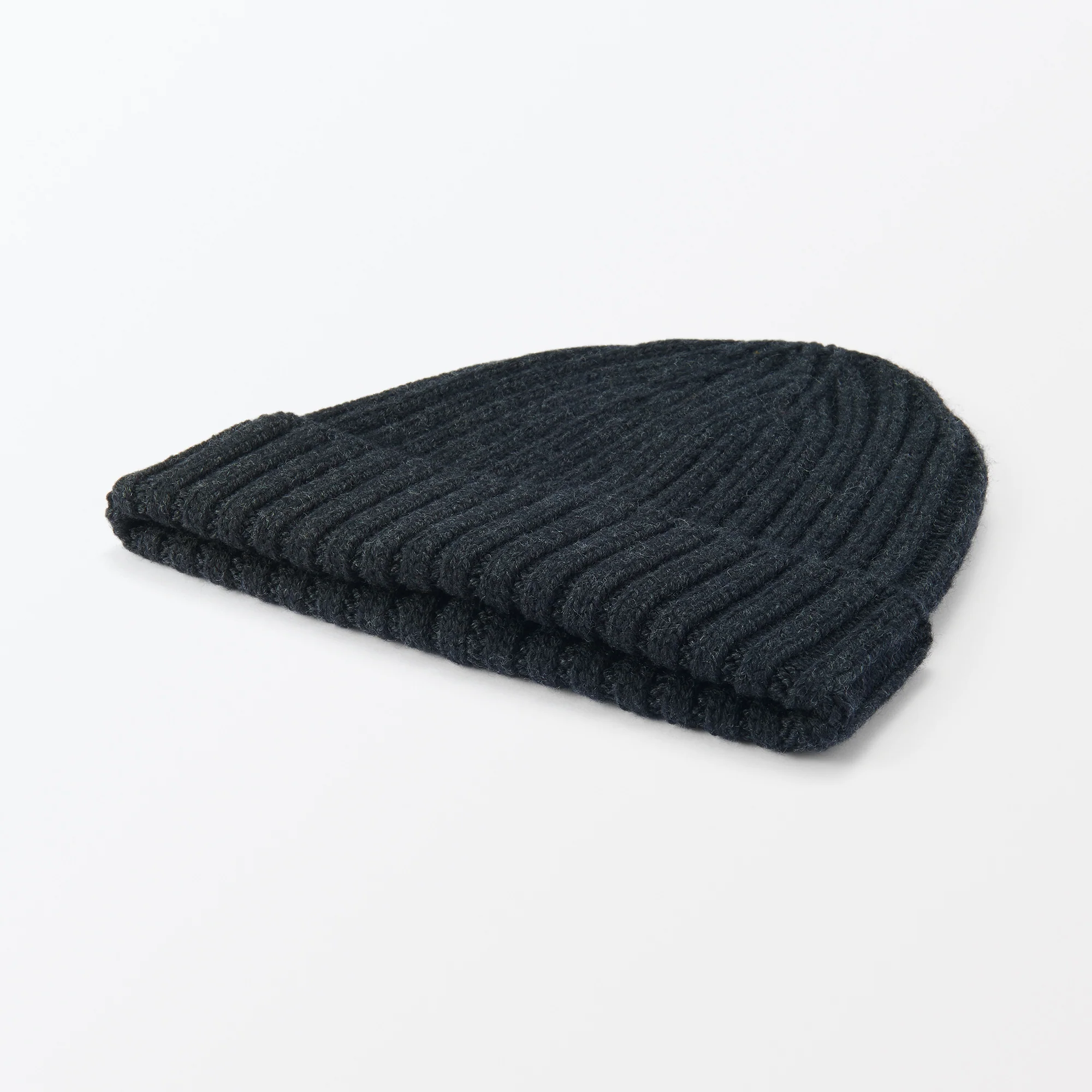 Non-Itchy Ribbed Beanie - Image 12