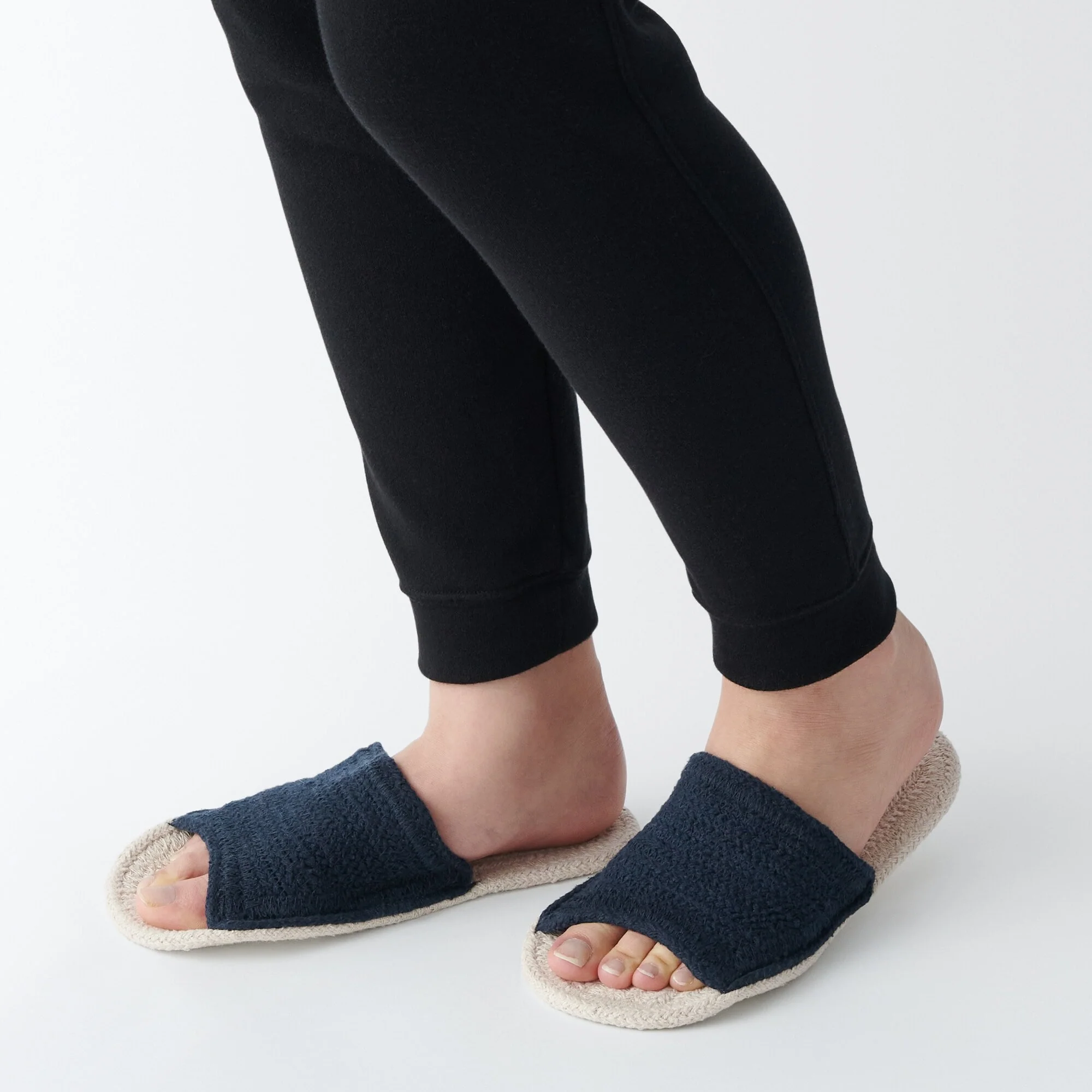 Open Toe Room Sandals - Image 10