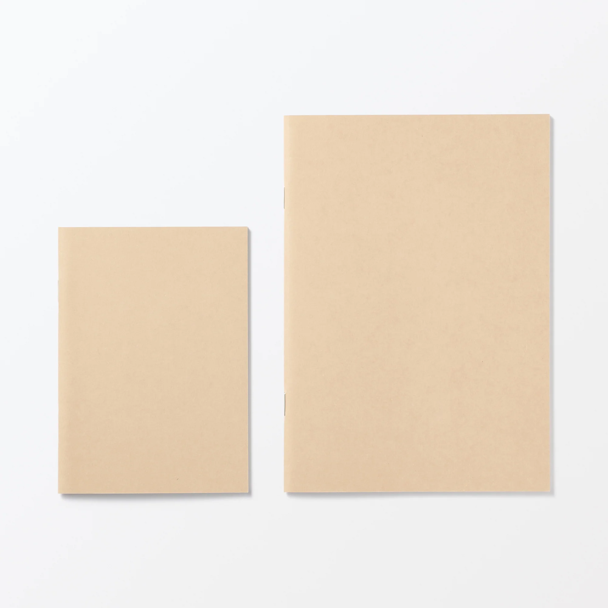 Plain Notebook A6 - Image 4