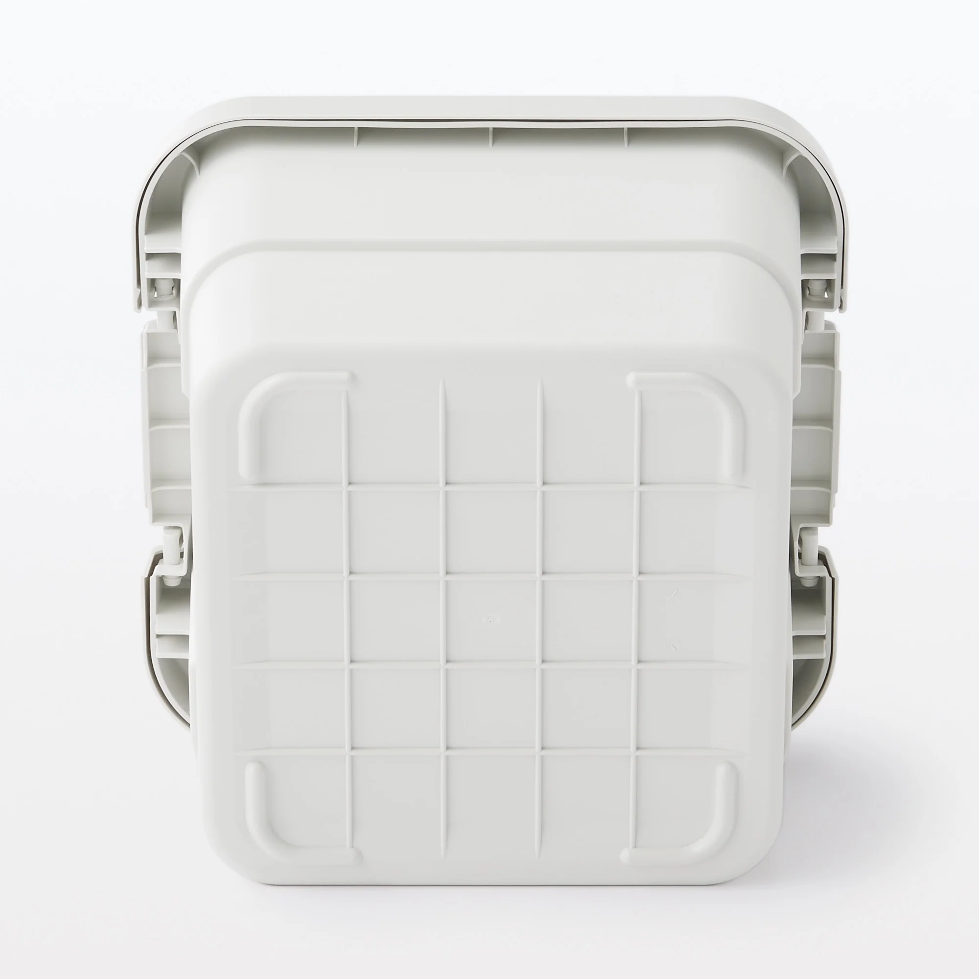 Heavy Duty Polypropylene Storage Box - Small (30 L) - Image 6