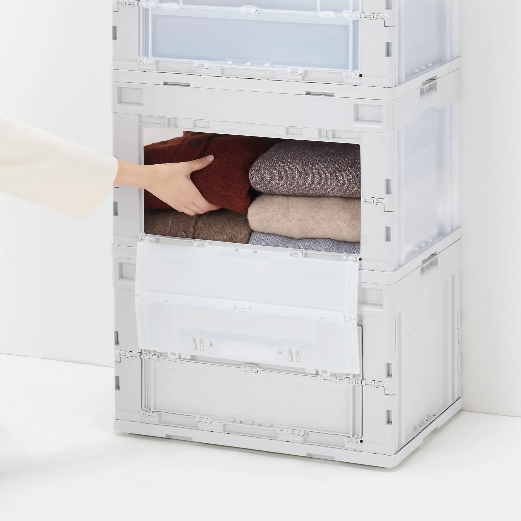 Polypropylene Translucent Folding Crate (50 L) - Image 14