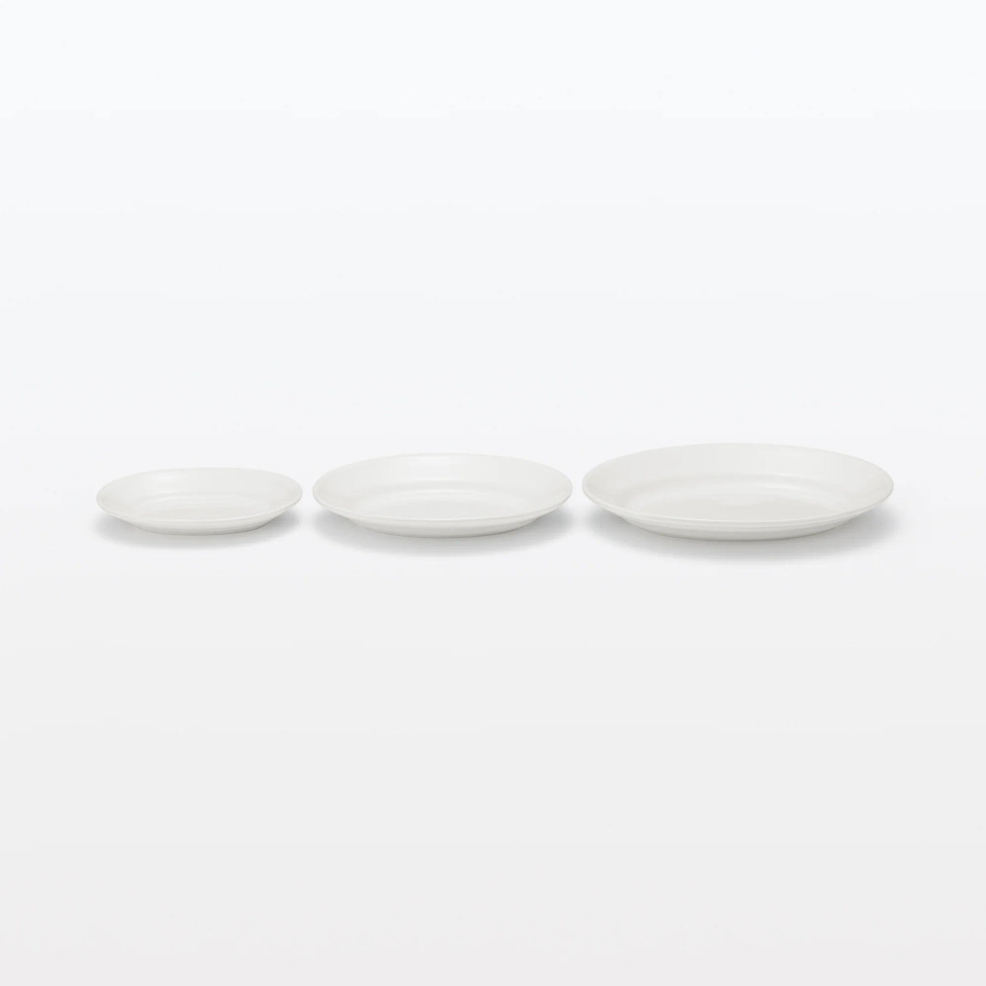 Porcelain Rimmed Oval Plate Medium - White - Image 7