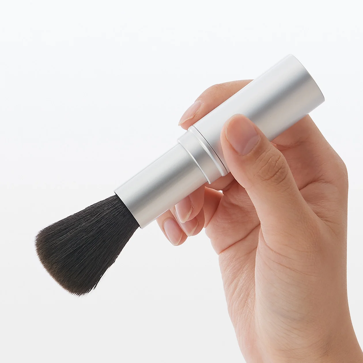Portable Cheek Brush - Image 2