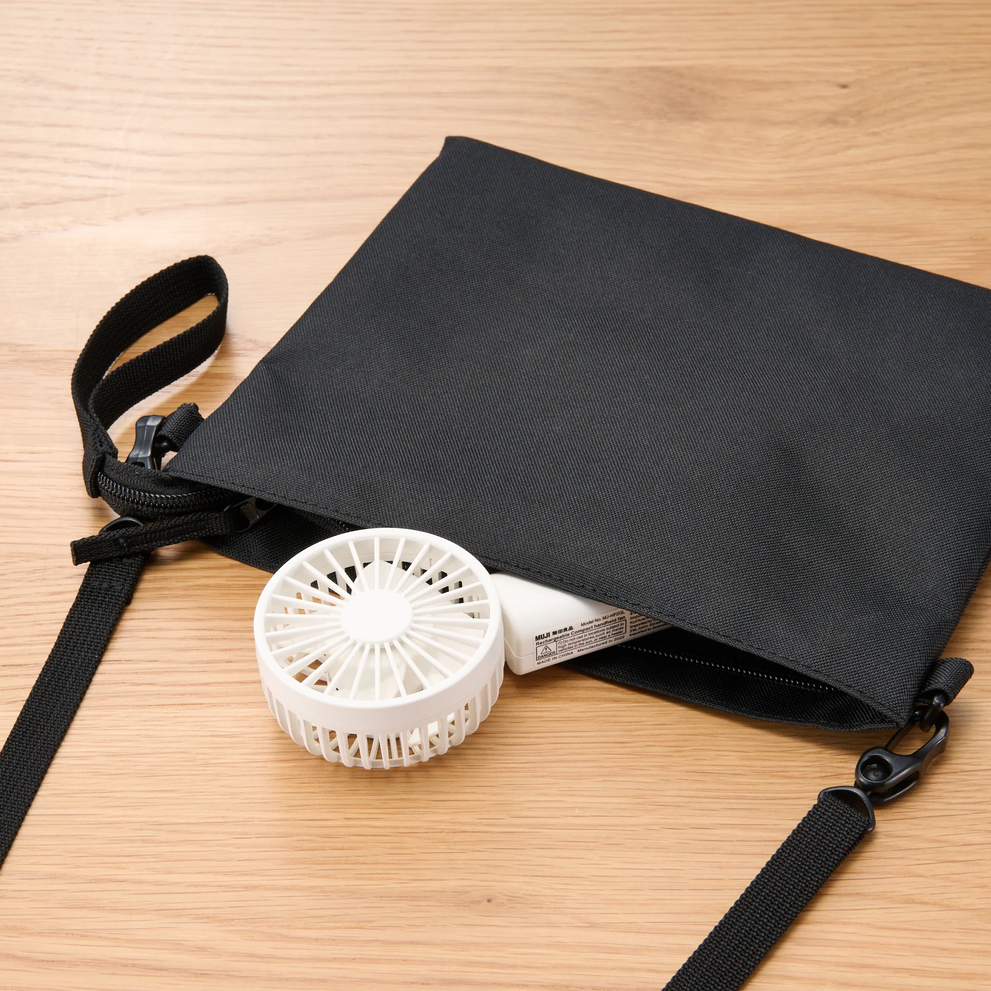 Rechargeable Compact Handheld Fan - Image 9