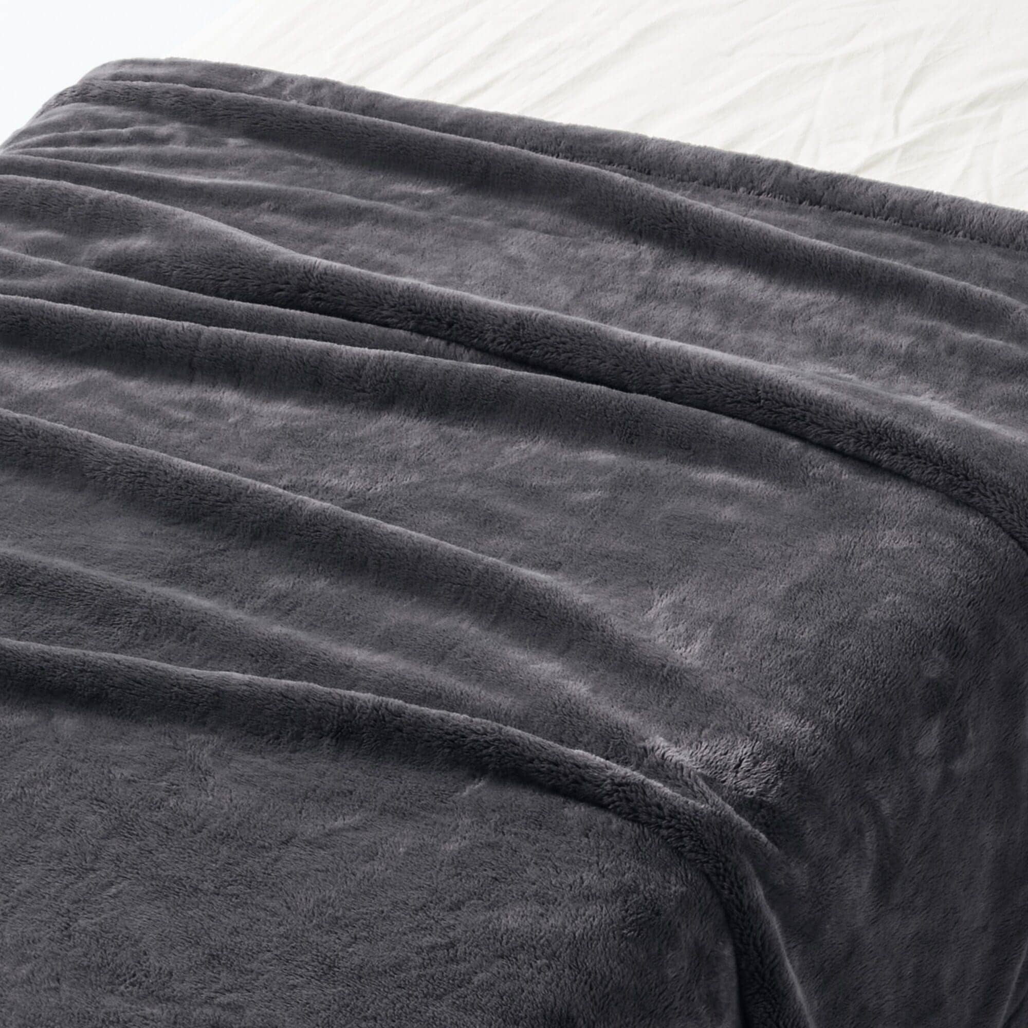 Recycled Polyester Warm Thick Blanket - Double - Image 5