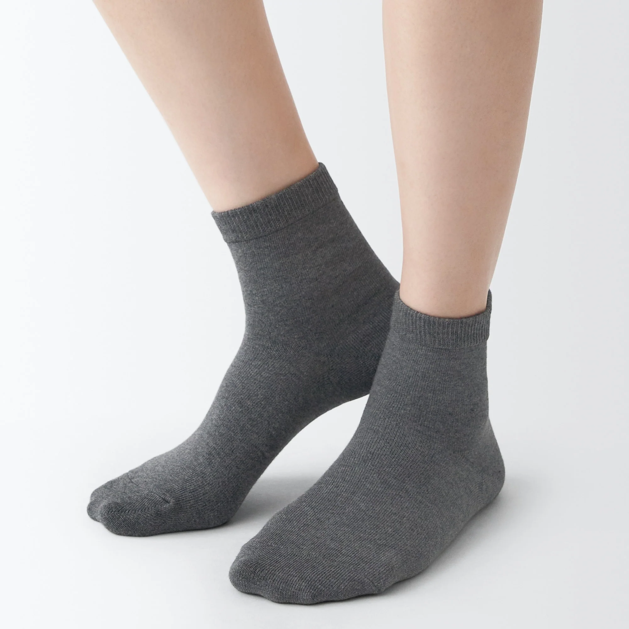 Right Angle 3 Layer Loose Top Short Socks - Image 21