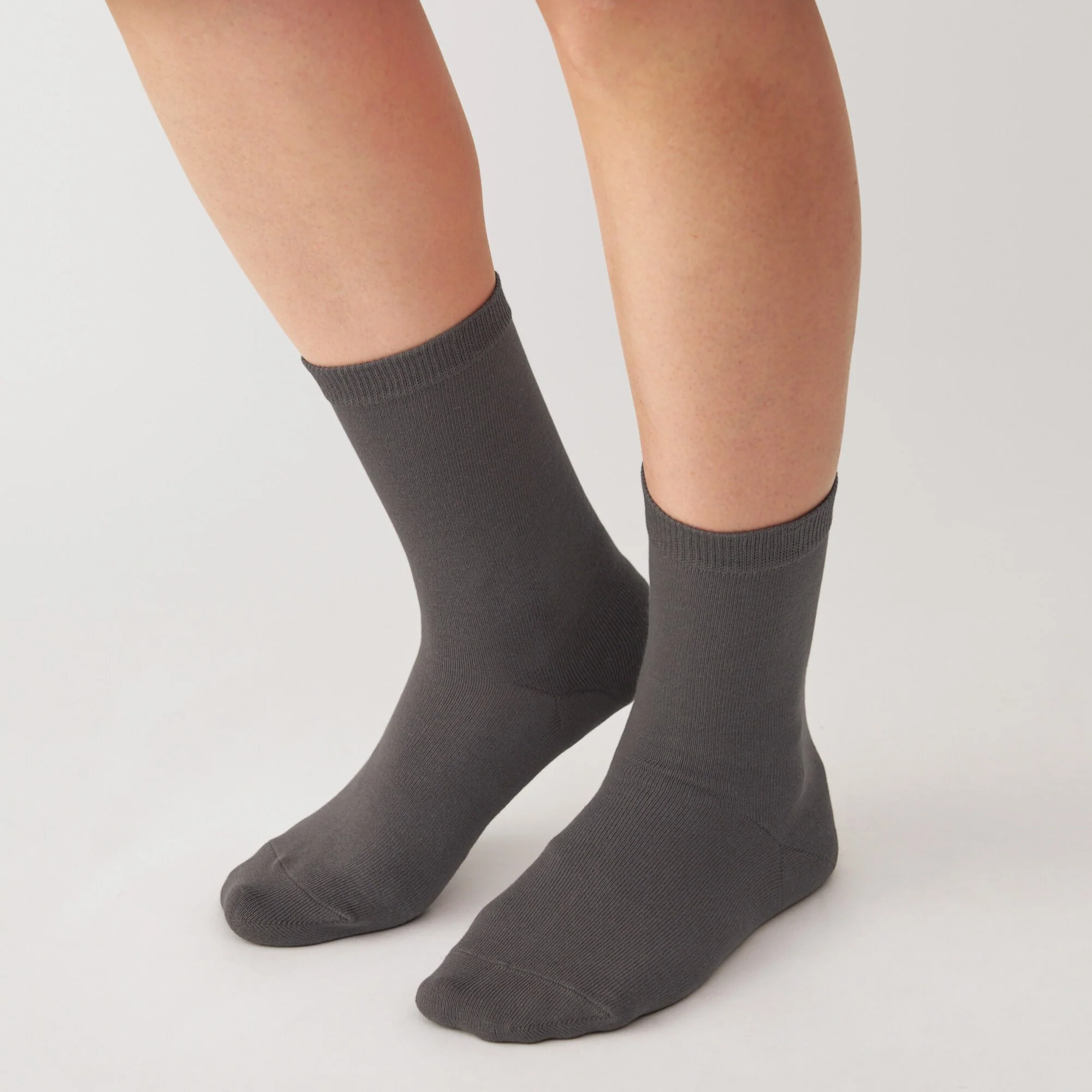 Right Angle 3 Layer Loose Top Socks - Image 20