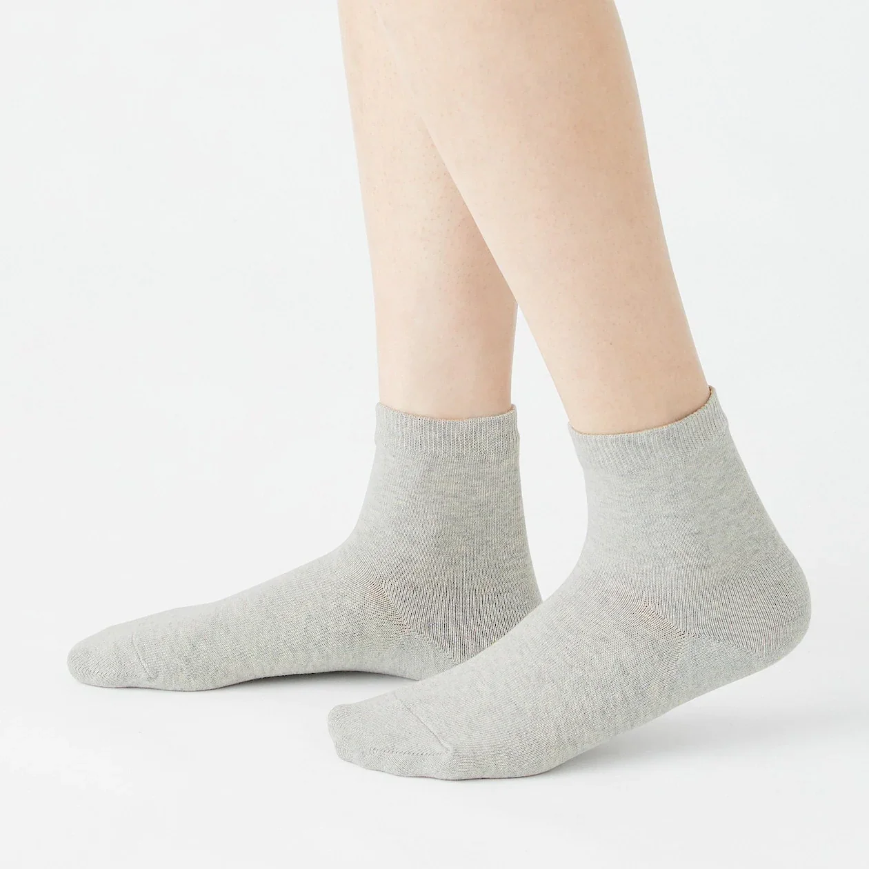 Right Angle Loose Top Short Socks