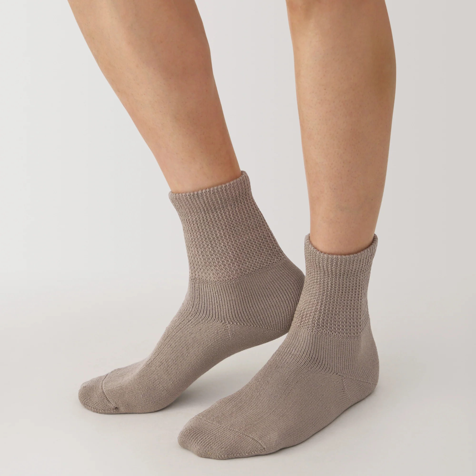 Right Angle Pile Short Socks - Image 4