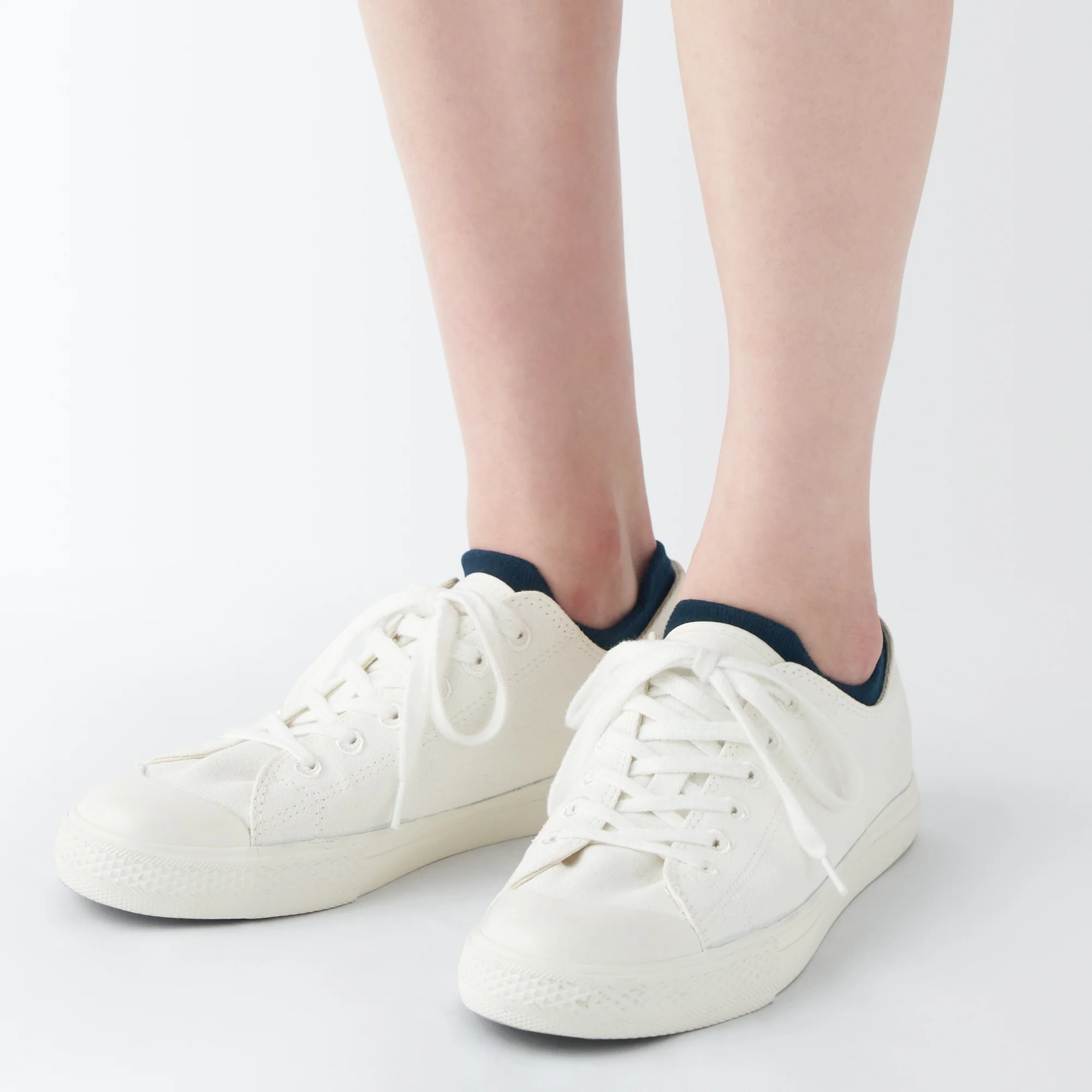 Right Angle Sneaker Socks with Tabs - Image 13