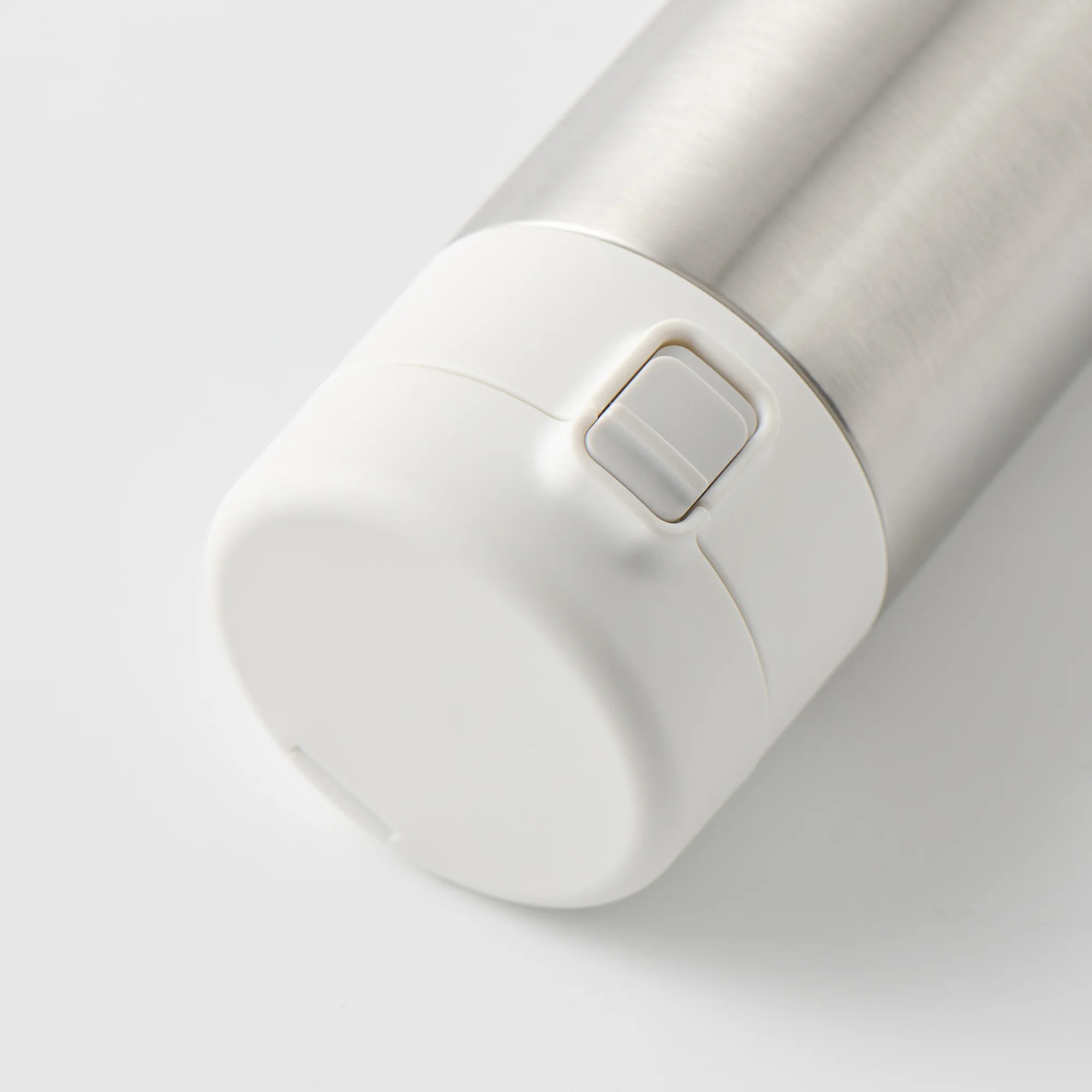 Stainless Steel Heat & Cold Retaining Mug - 350 ml - Image 11