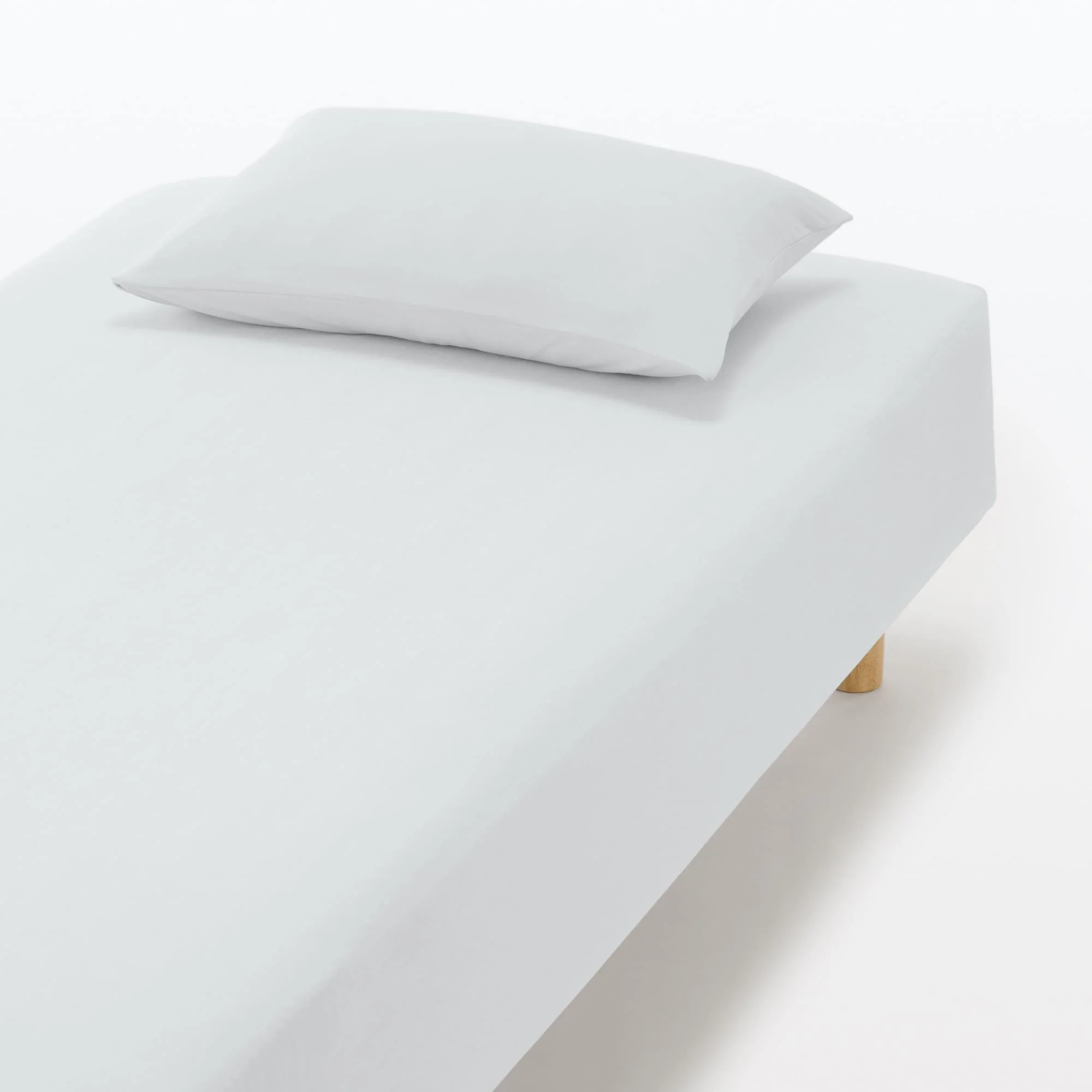 Stretchable Cool Touch Fitted Sheet - Image 7