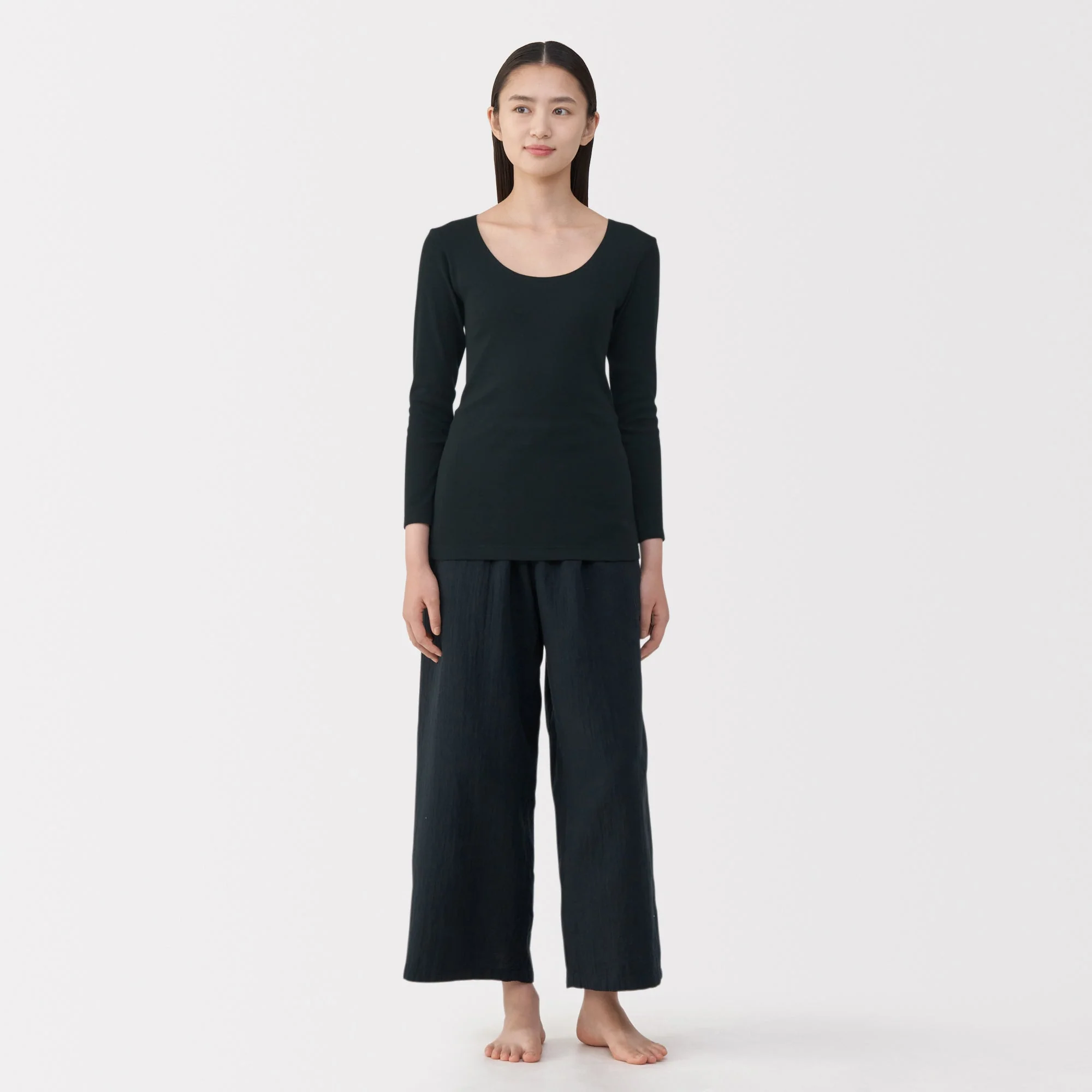 Warm Cotton U-Neck T-Shirt - Image 4