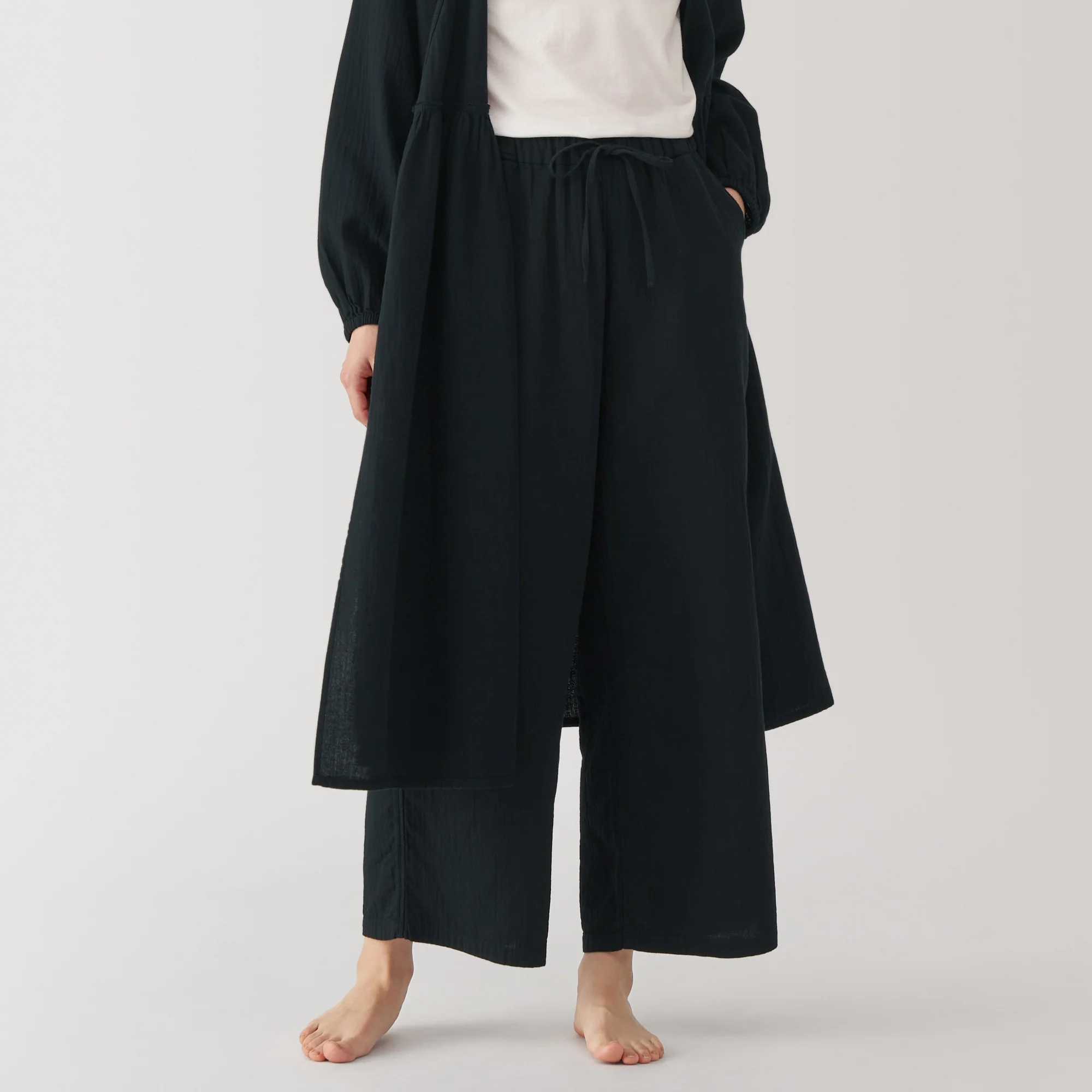 Women's Crinkle Gauze Long Pants - Image 11