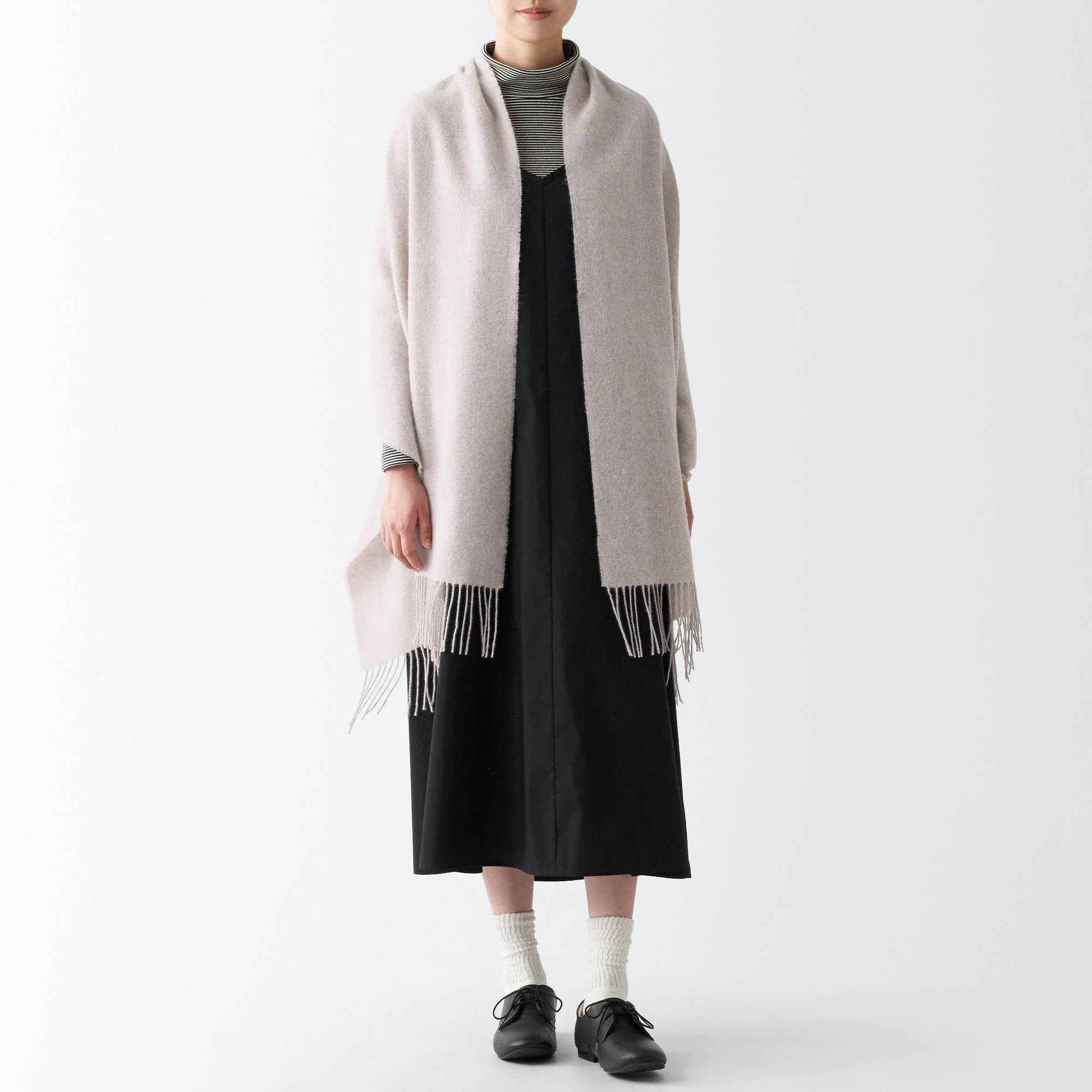 Wool 2-way Large Stole - Image 4