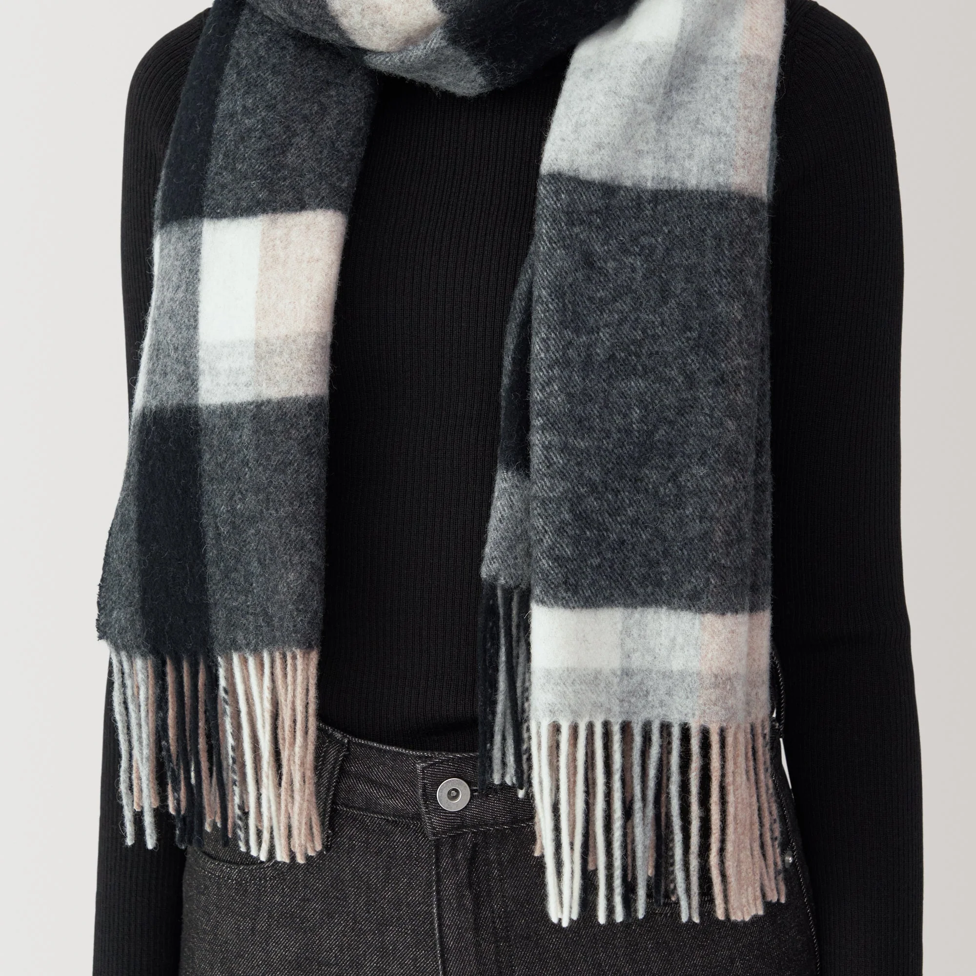 Wool Blanket Patterned Stole - Image 35