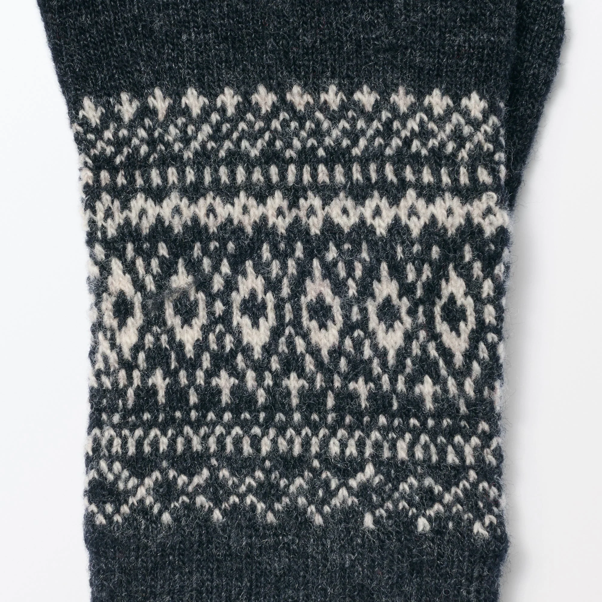 Wool Blend Patterned Touchscreen Gloves - Image 10