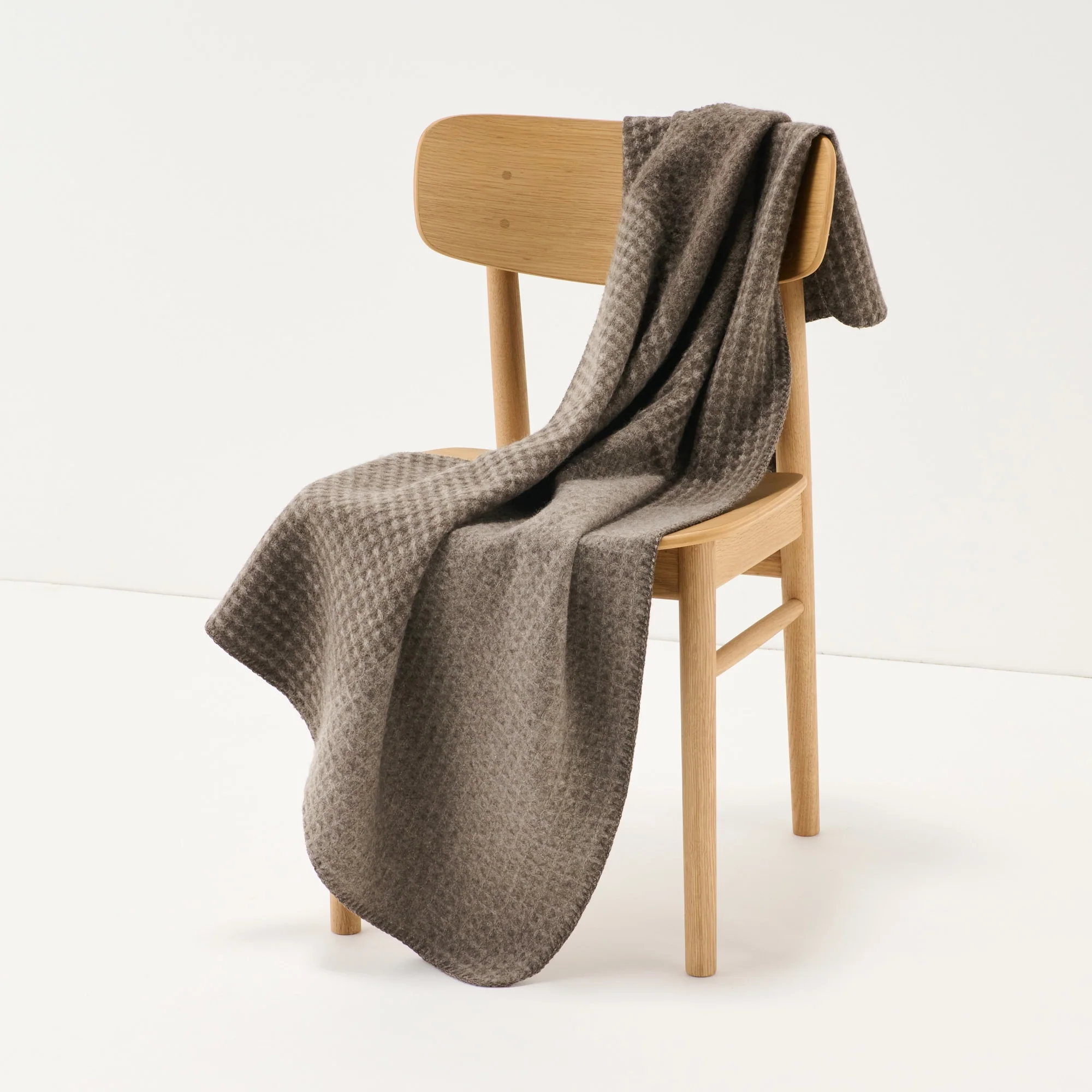 Wool Waffle Throw Blanket - W80 x L130 cm - Image 12
